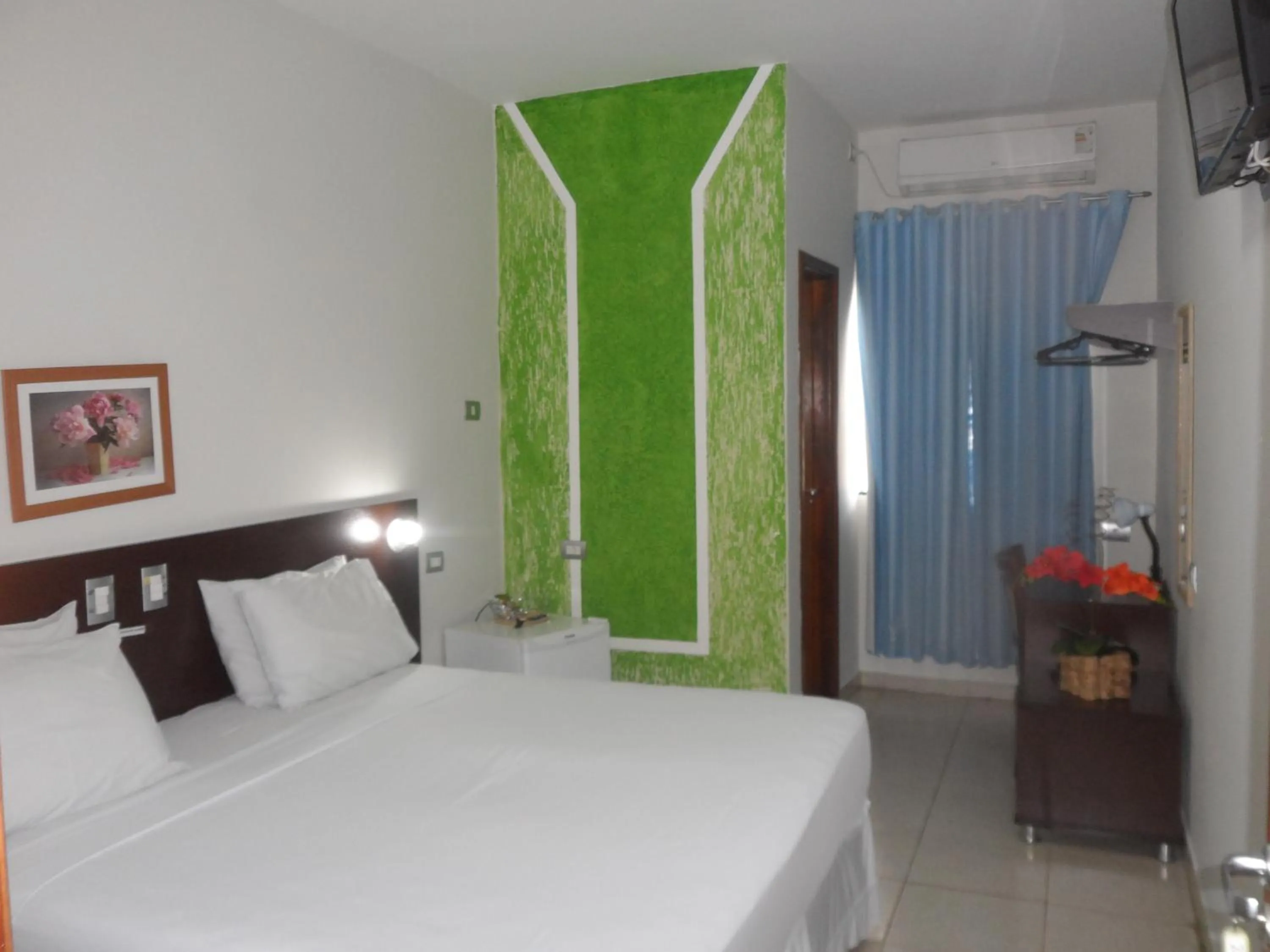 Photo of the whole room, Bed in Nioja Hotel