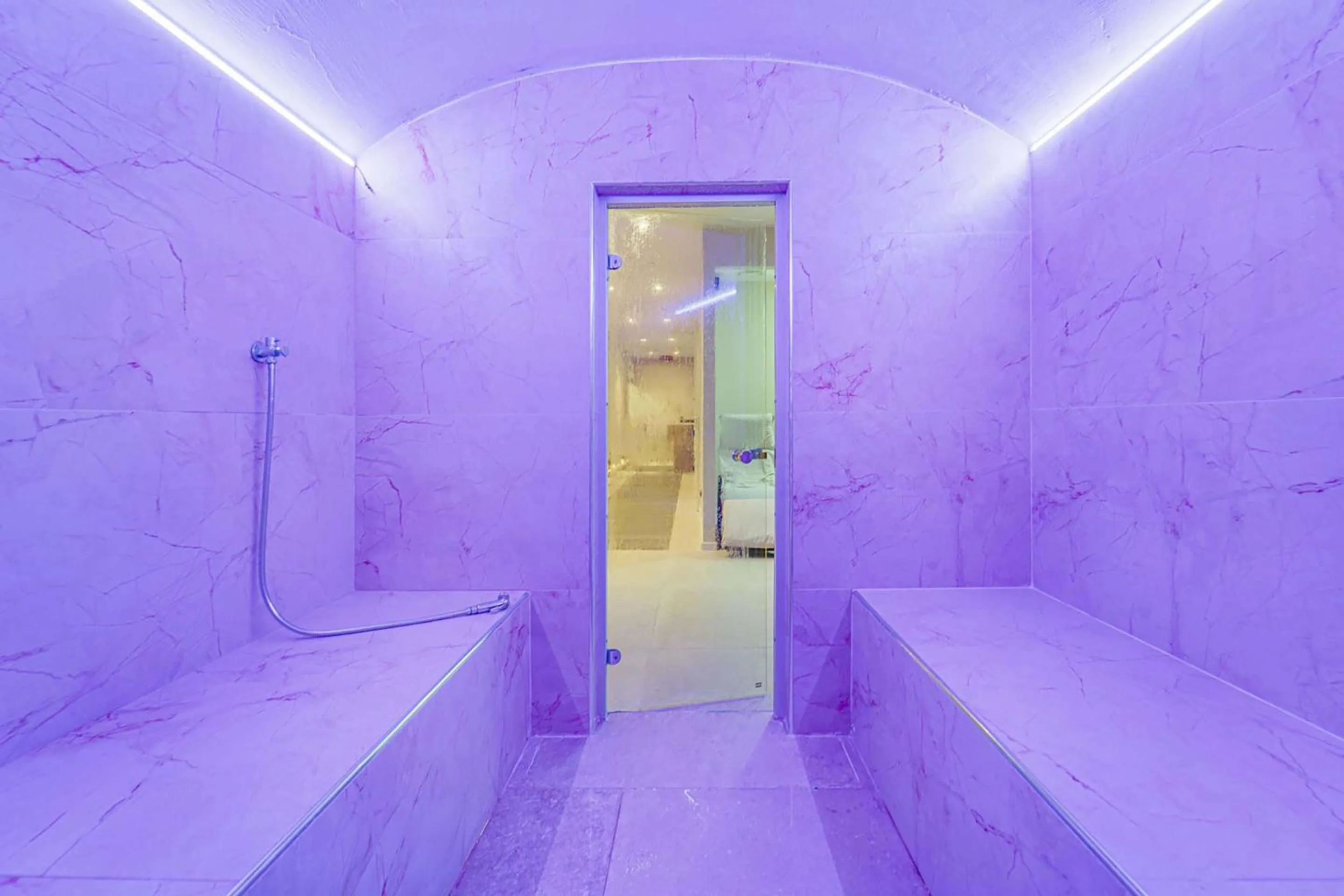 Spa and wellness centre/facilities in Best Western Plus The Hub Hotel