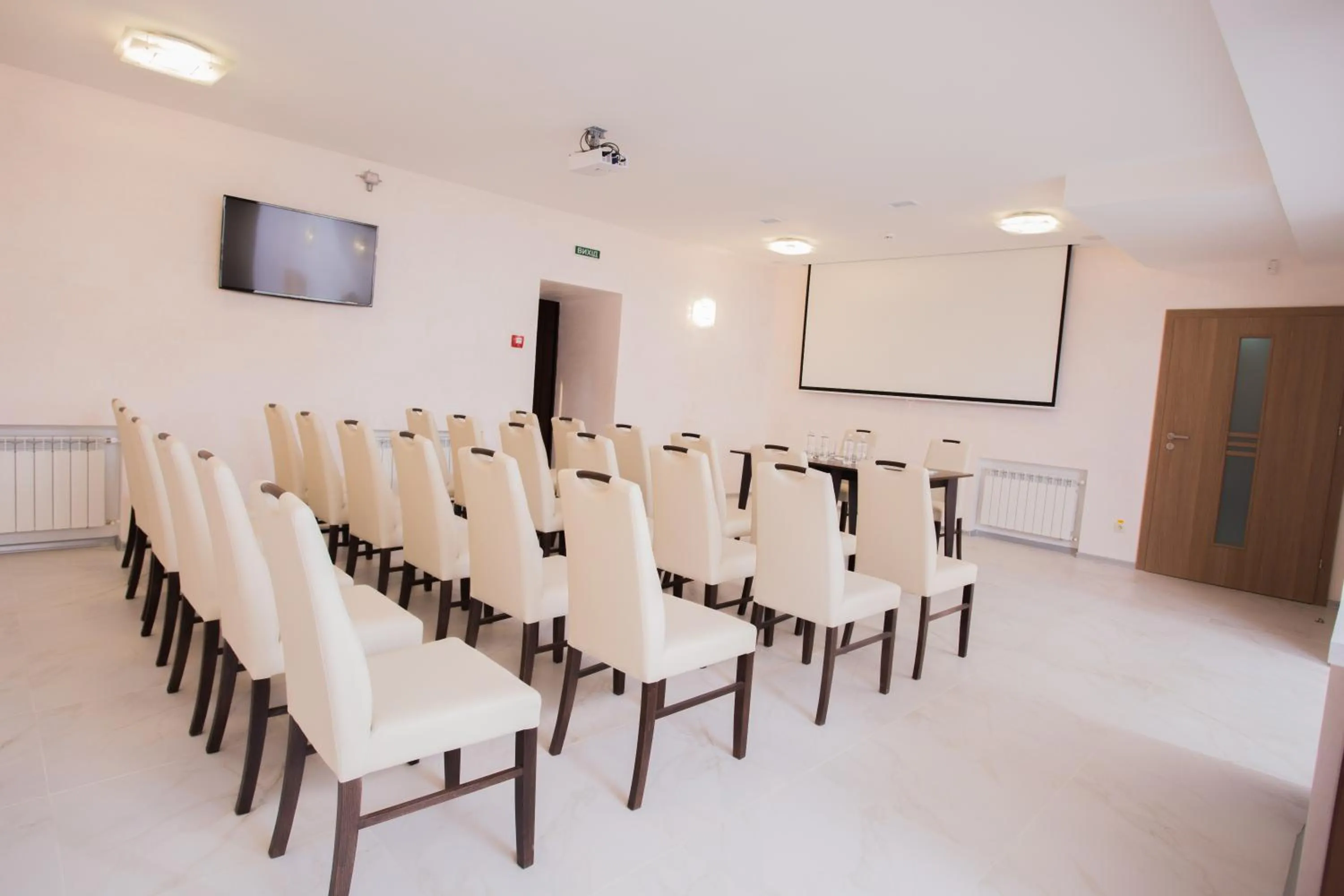 Meeting/conference room in Mackintosh Hotel