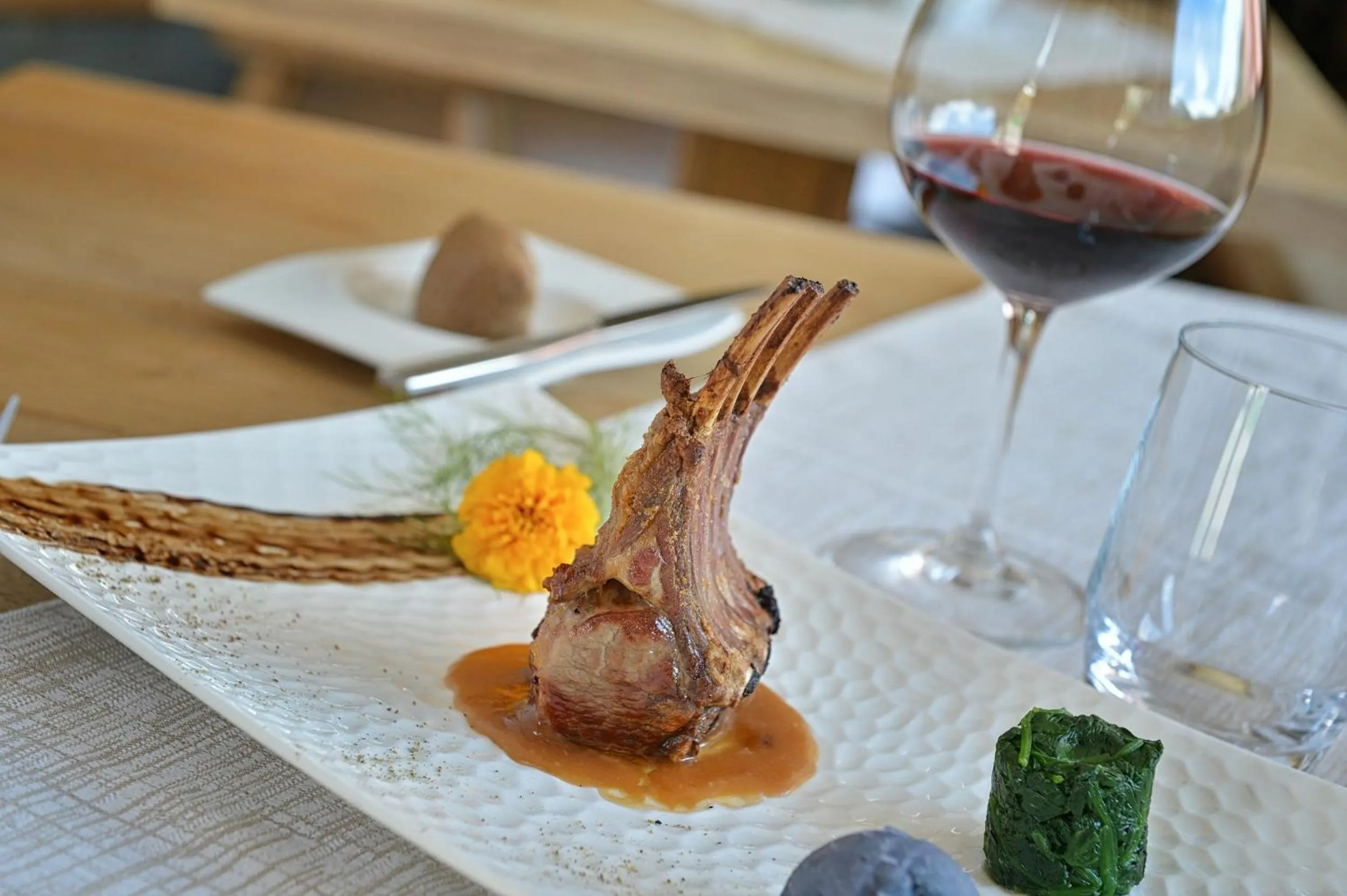 Restaurant/places to eat in Hotel Astra