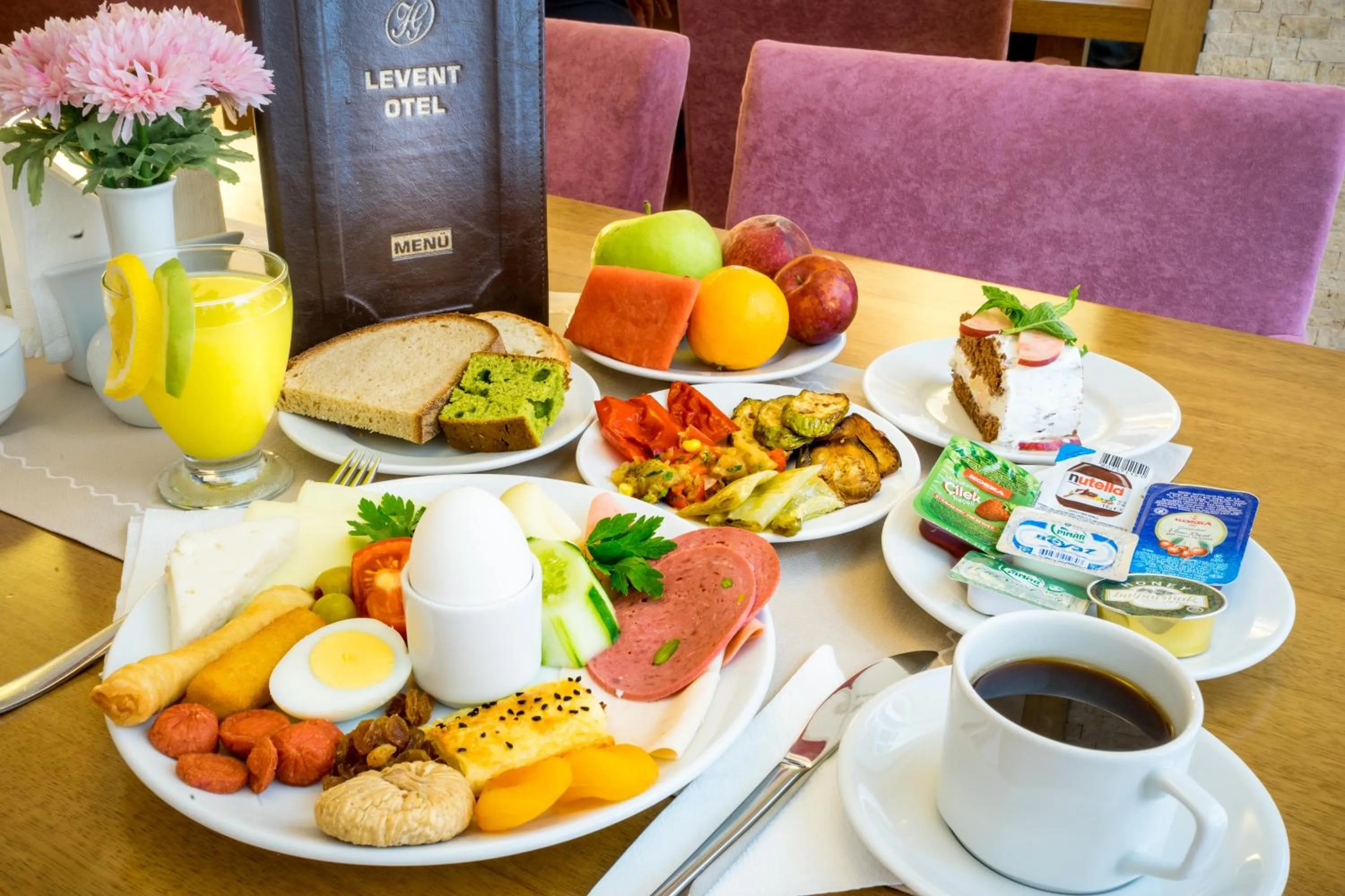 Food and drinks in Levent Hotel Istanbul