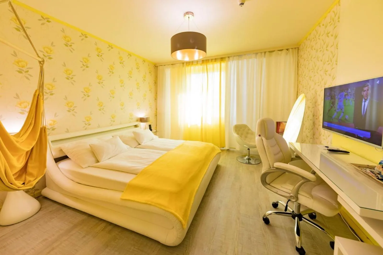 Bed in Hotel Freizeittempel