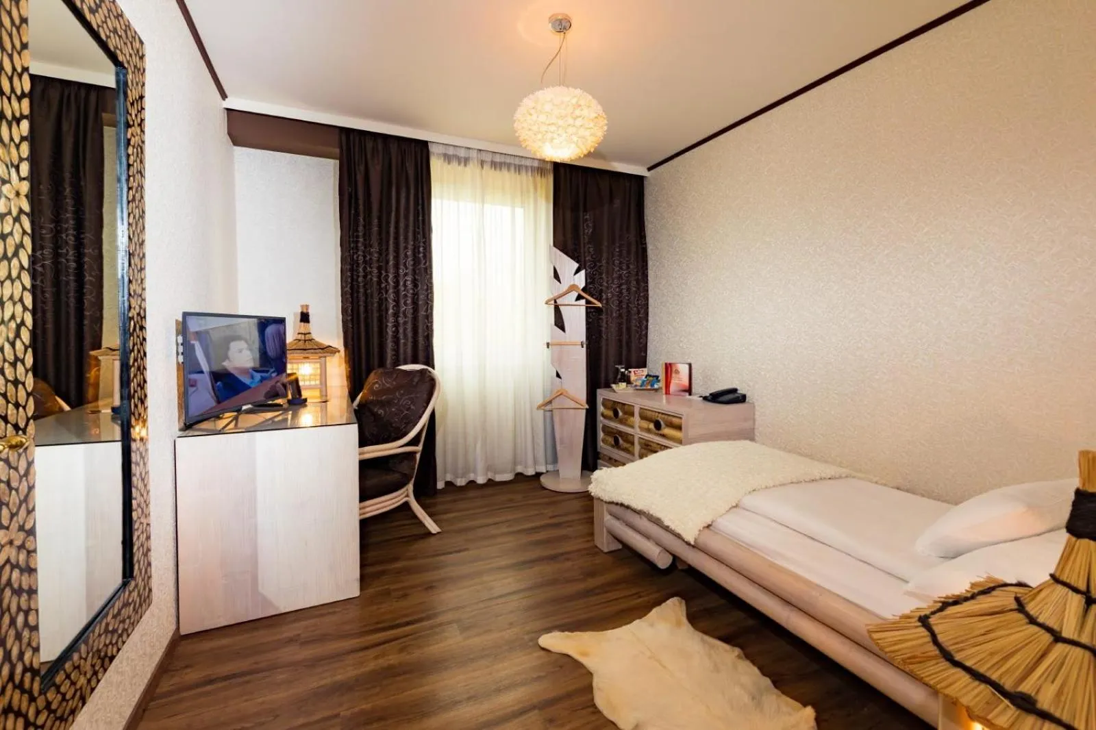 Photo of the whole room, Bed in Hotel Freizeittempel