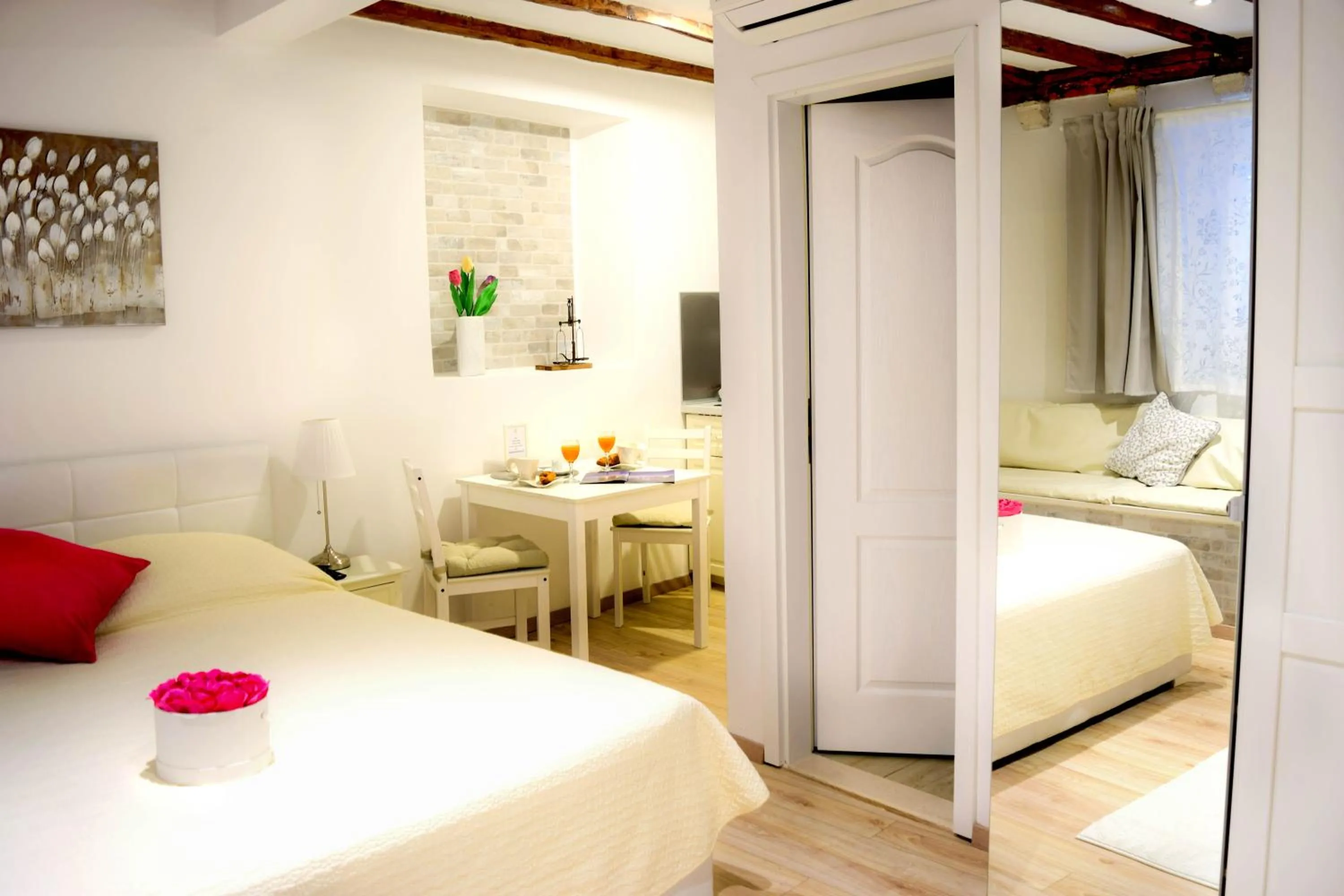 Rilati Old town Palace 2