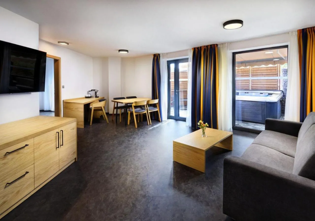 Communal lounge/ TV room in Hotel Galeria Thermal Bešeňová