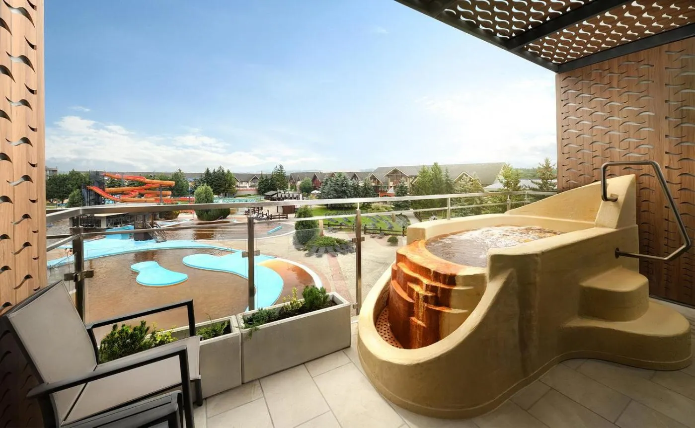 Hot Tub in Hotel Galeria Thermal Bešeňová