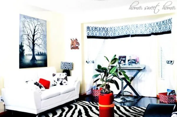 Living room in Airport Lay Over