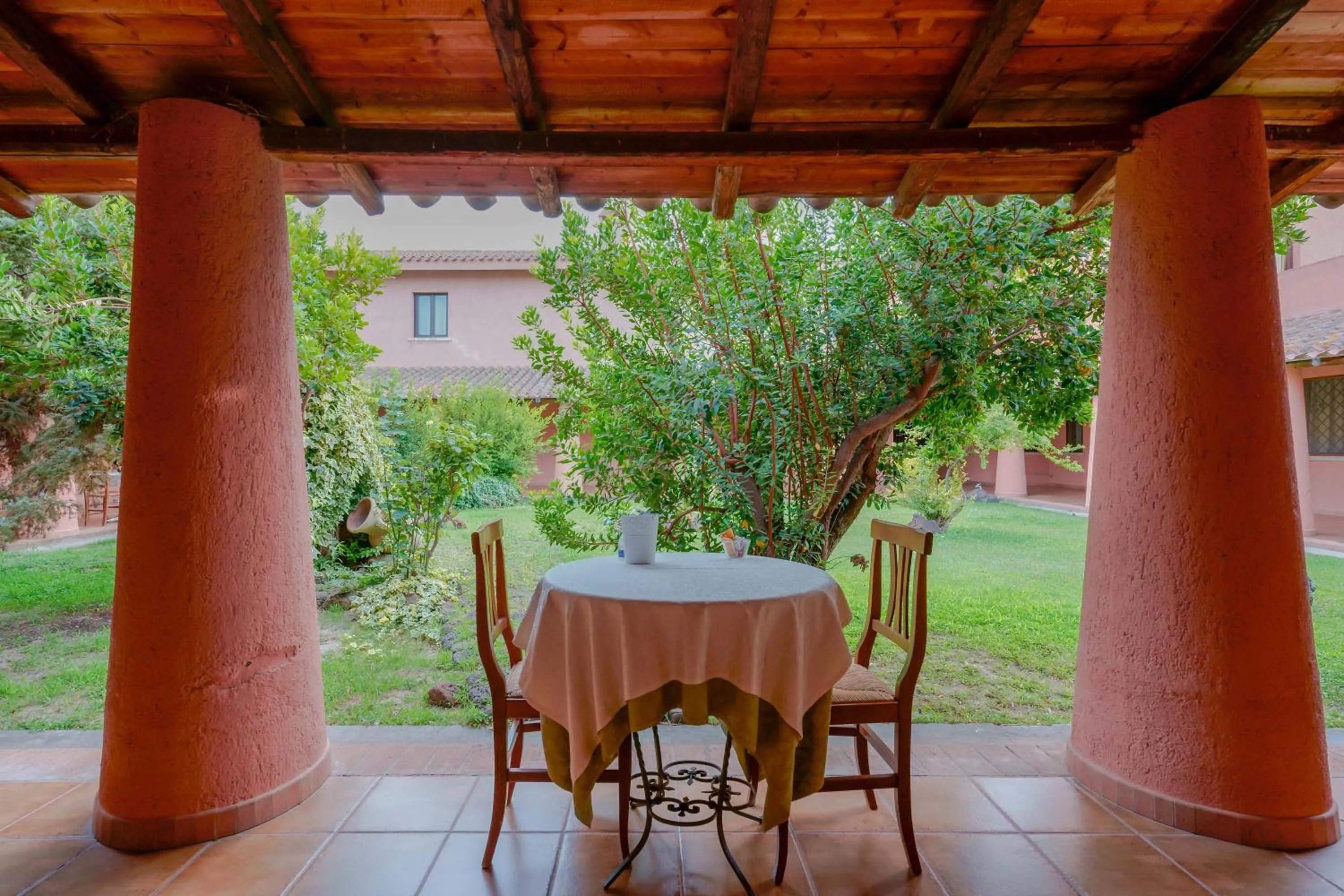 Patio in Hotel I Ginepri