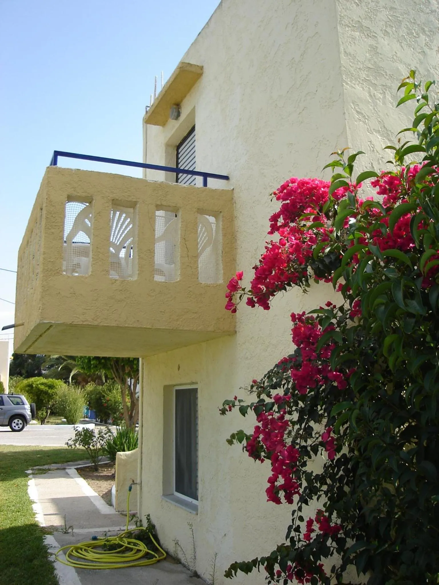 Facade/entrance in Angelos Studios