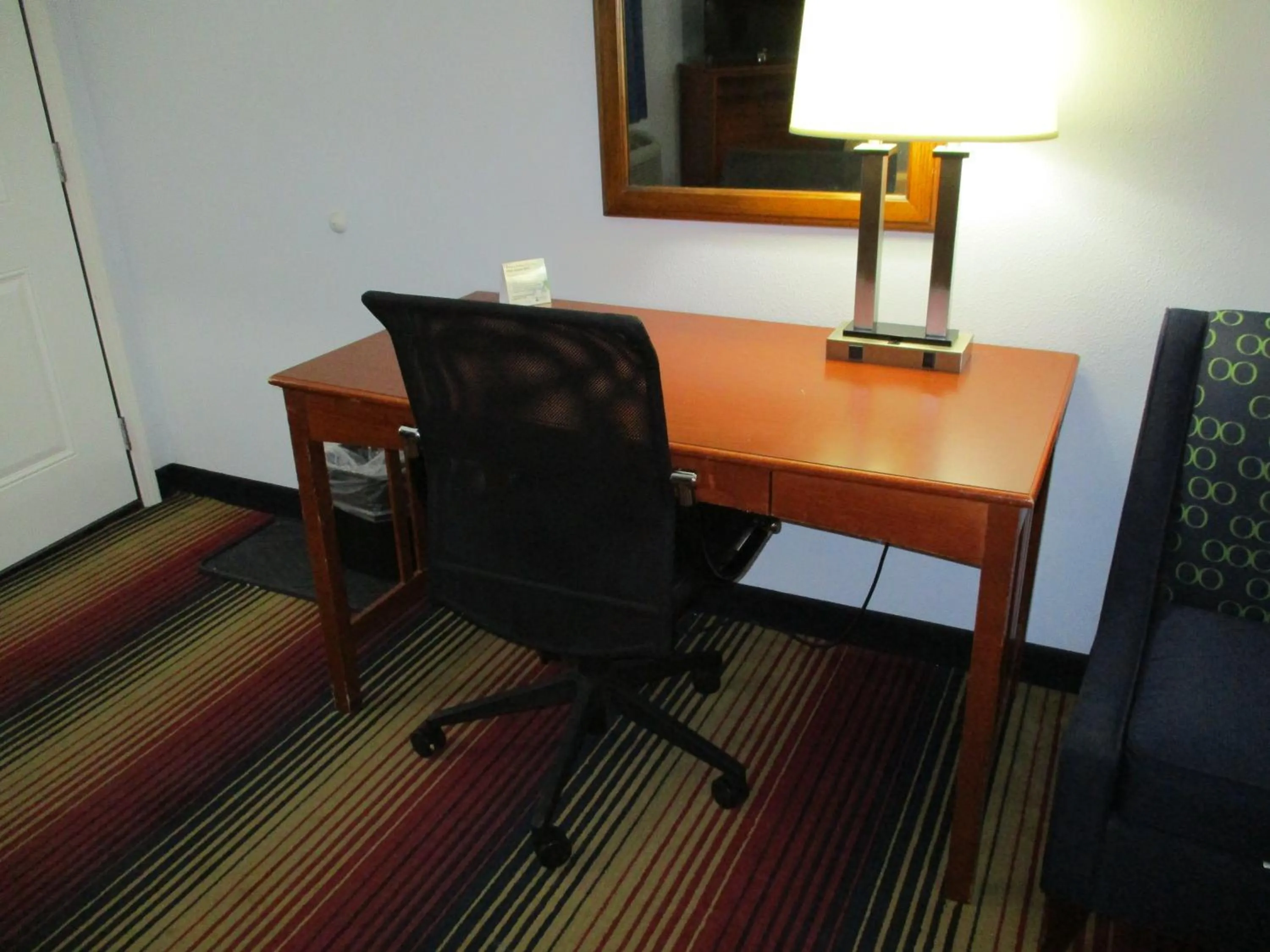 Seating area in Travelodge by Wyndham Spirit Lake/Okoboji