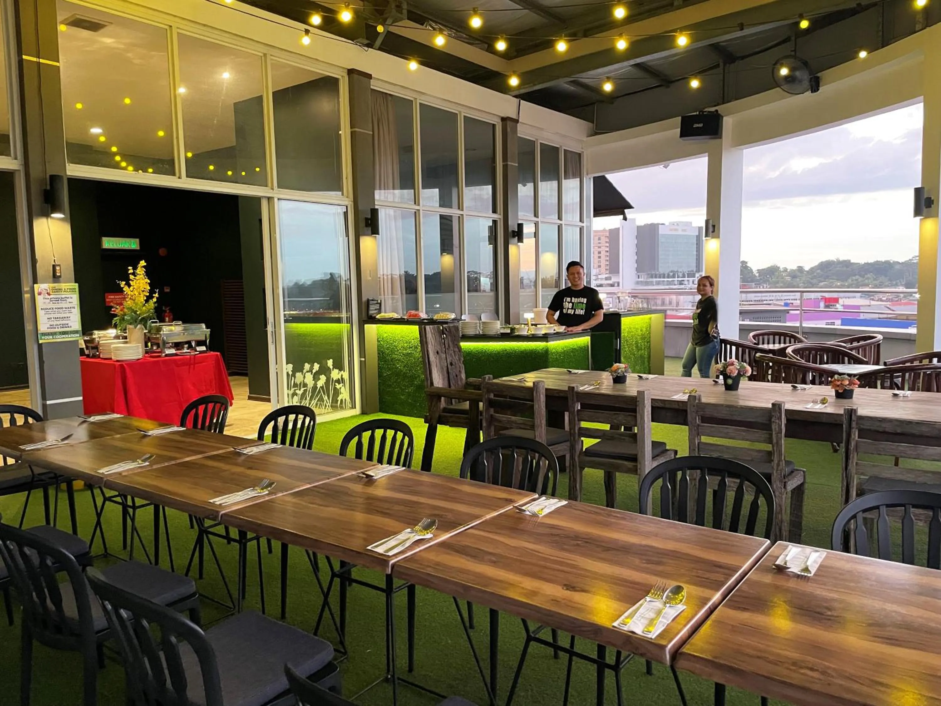 Lounge or bar in The LimeTree Hotel, Kuching