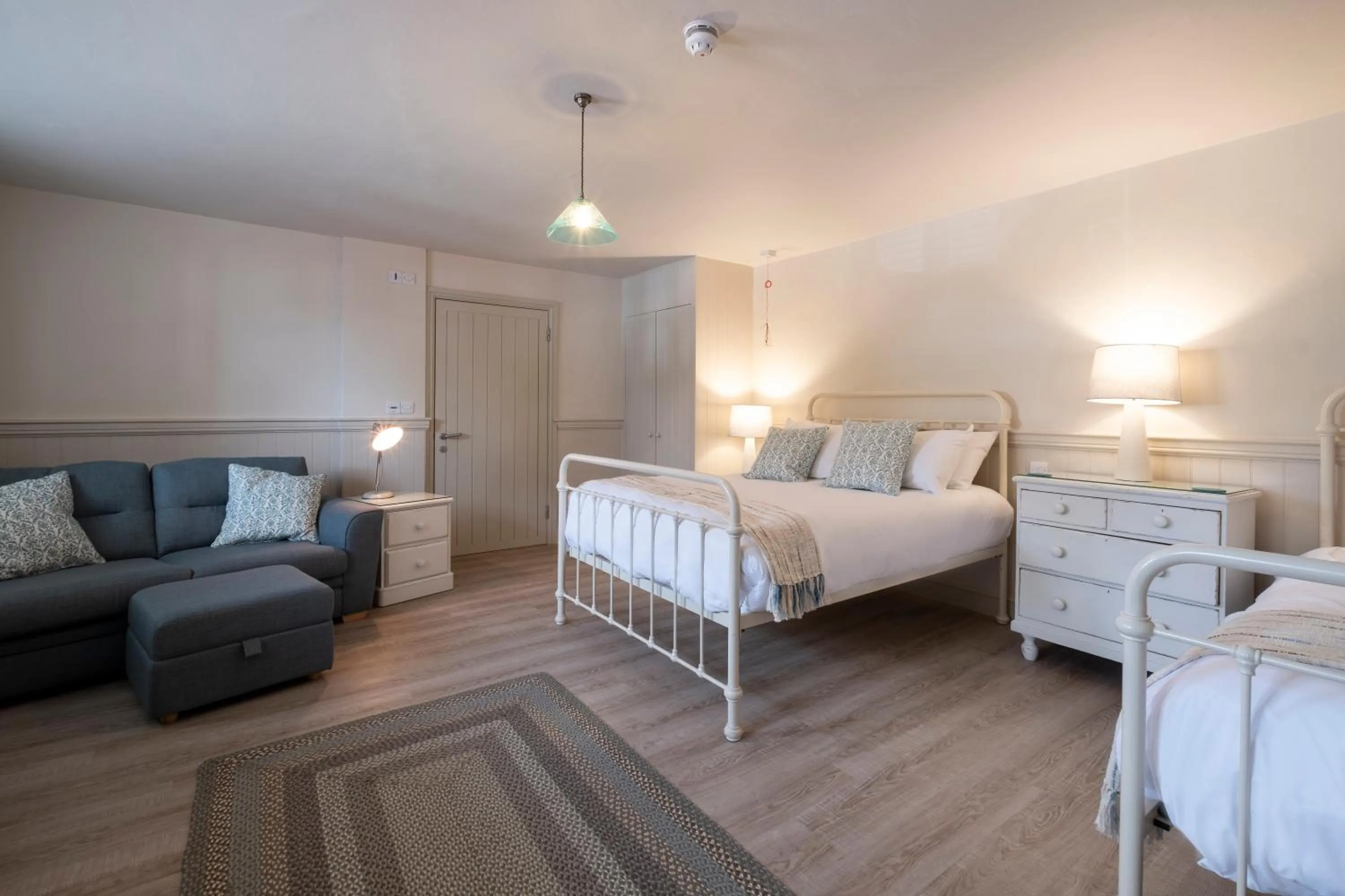 Bedroom, Bed in The Ship At Dunwich