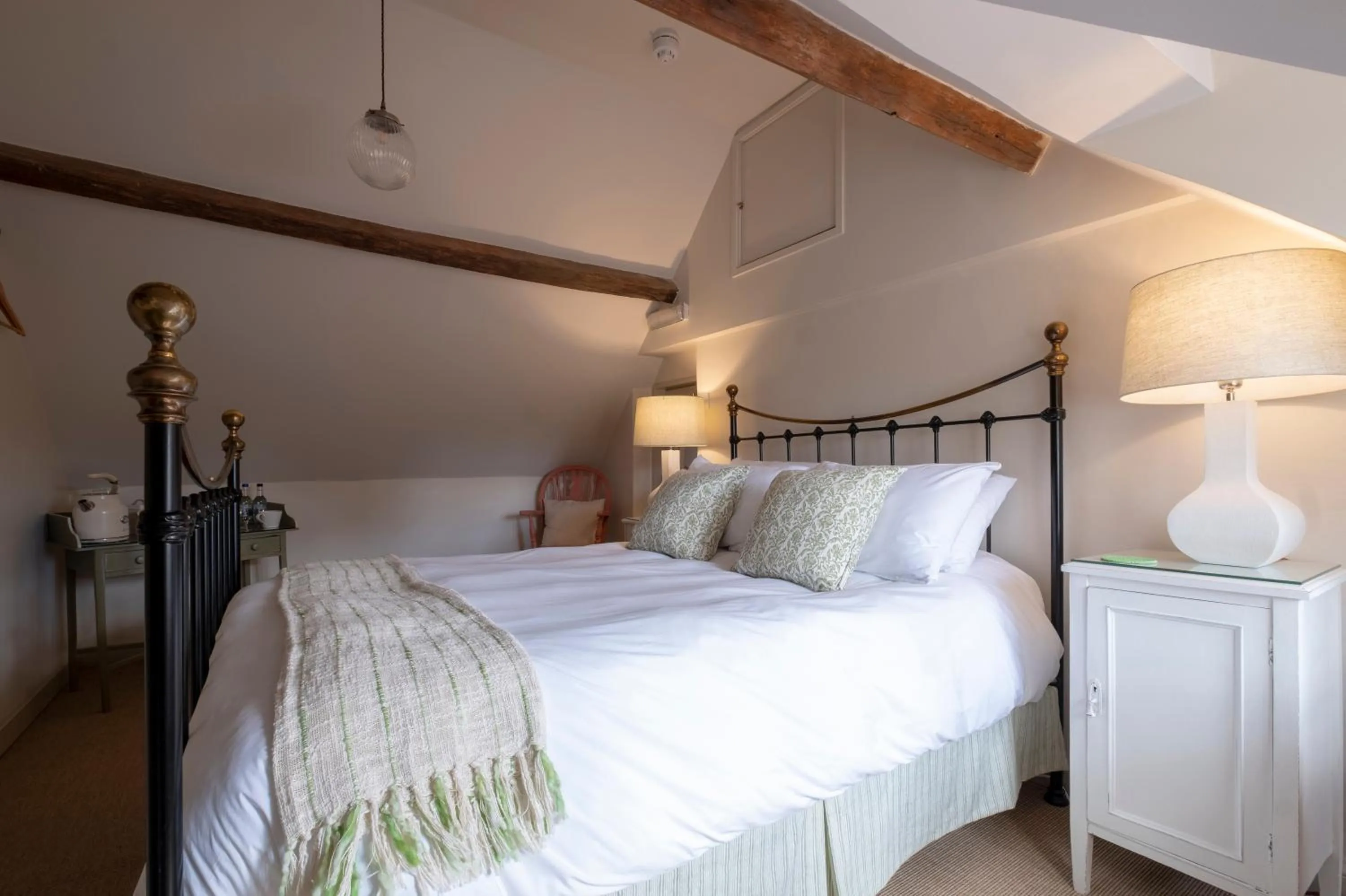 Bedroom, Bed in The Ship At Dunwich