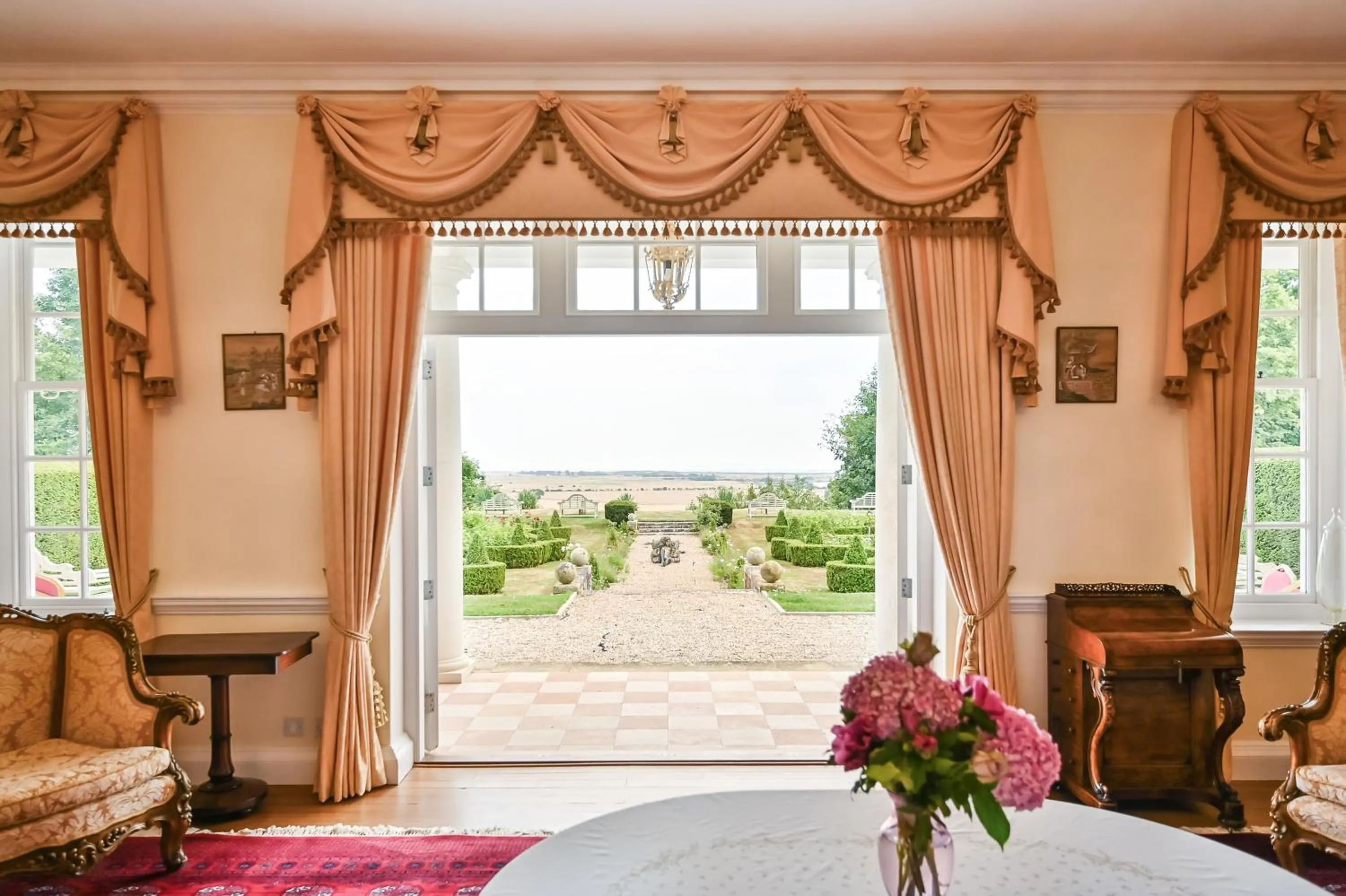 VIP in Saltcote Place