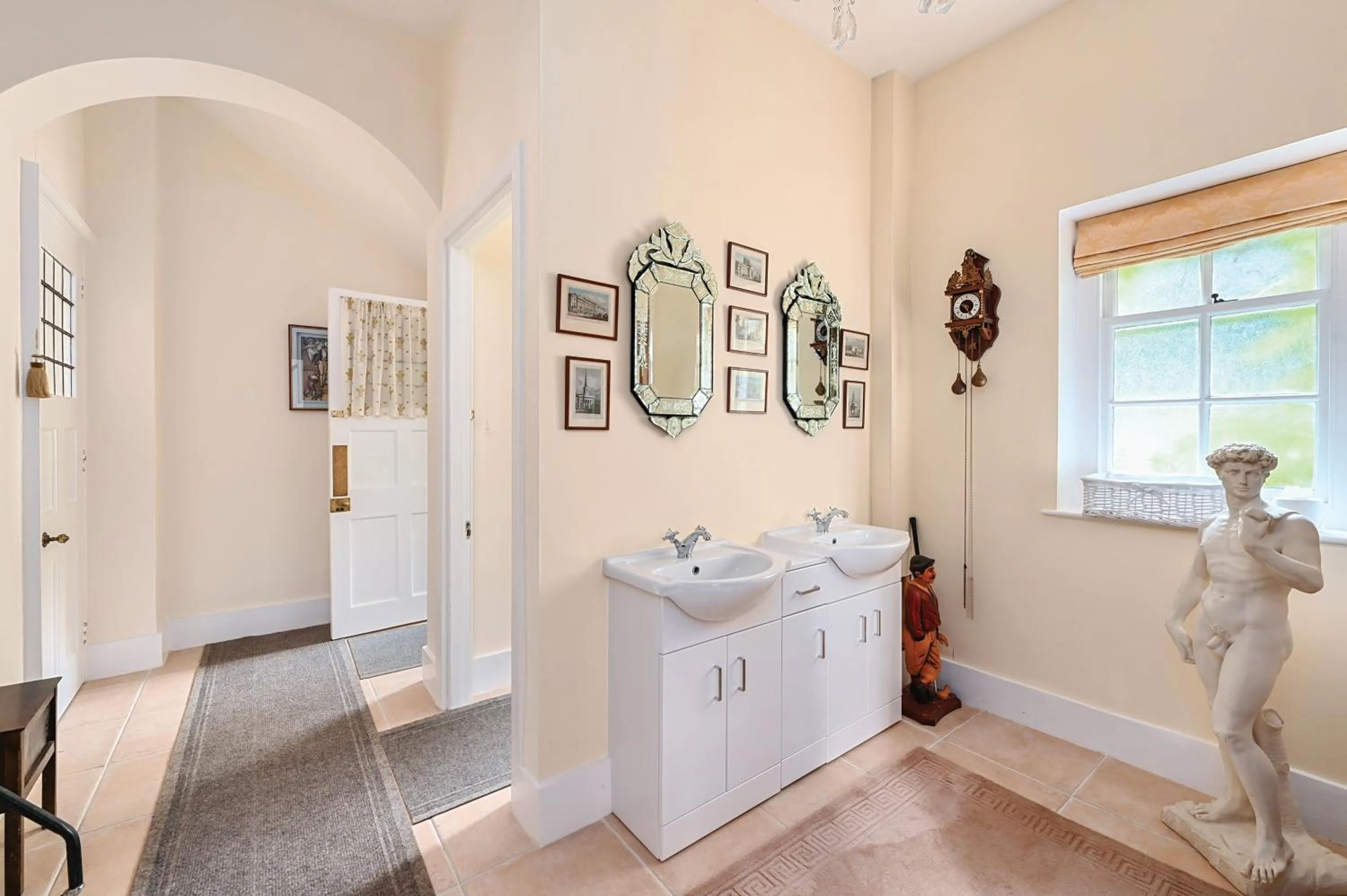 Toilet in Saltcote Place