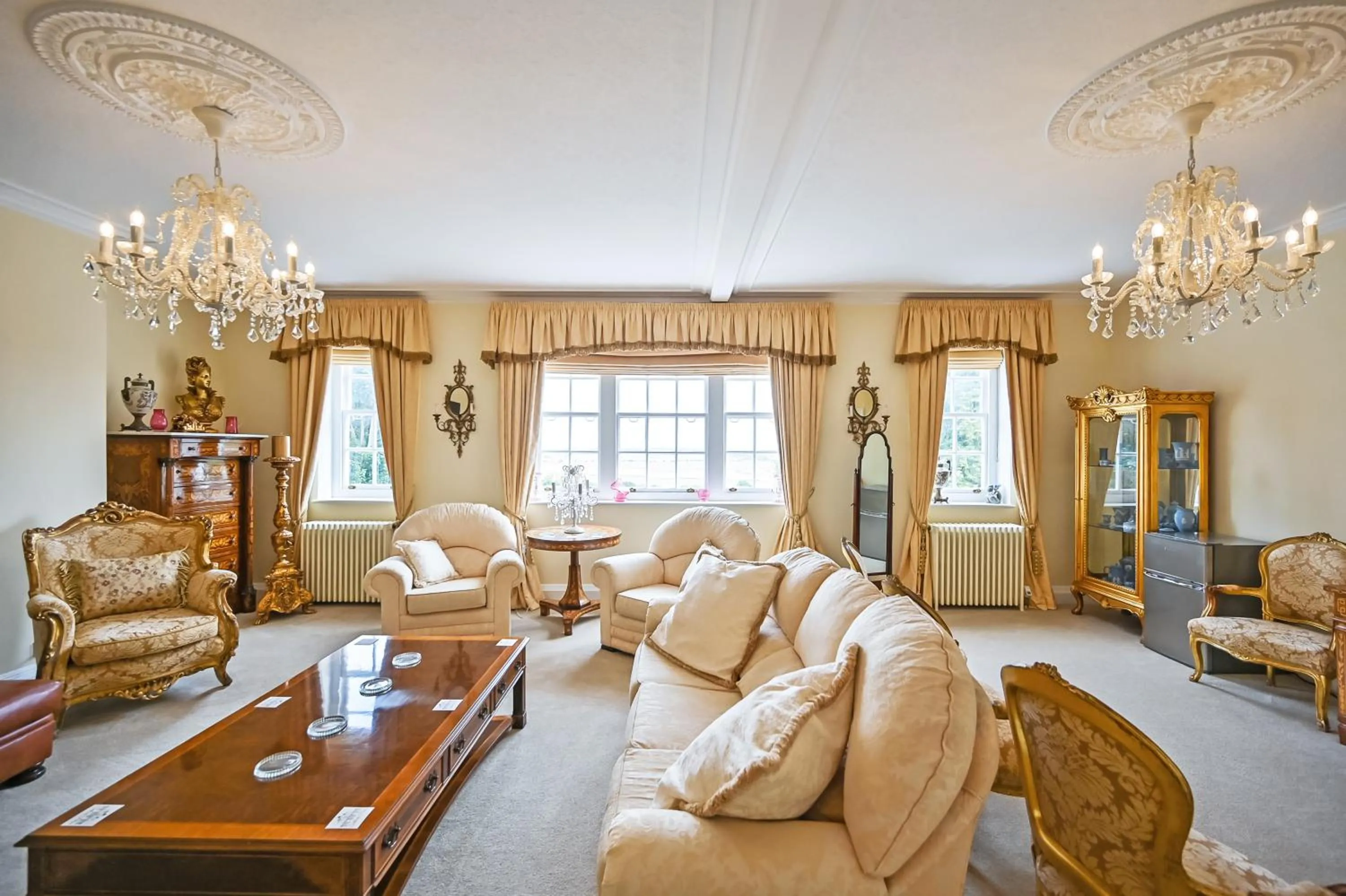 VIP in Saltcote Place