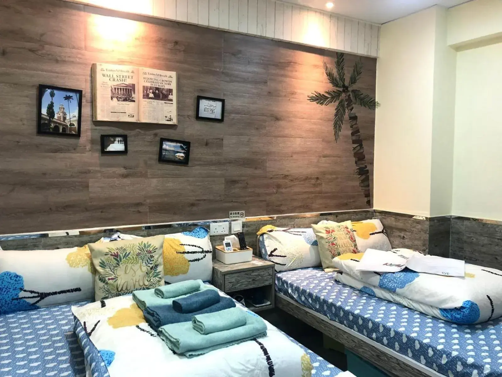 Classic Quadruple Room in Hong Kong Hostel (Tsim Sha Tsui Mansion) Classic Quadruple Room in Hong Kong Hostel (Tsim Sha Tsui Mansion)