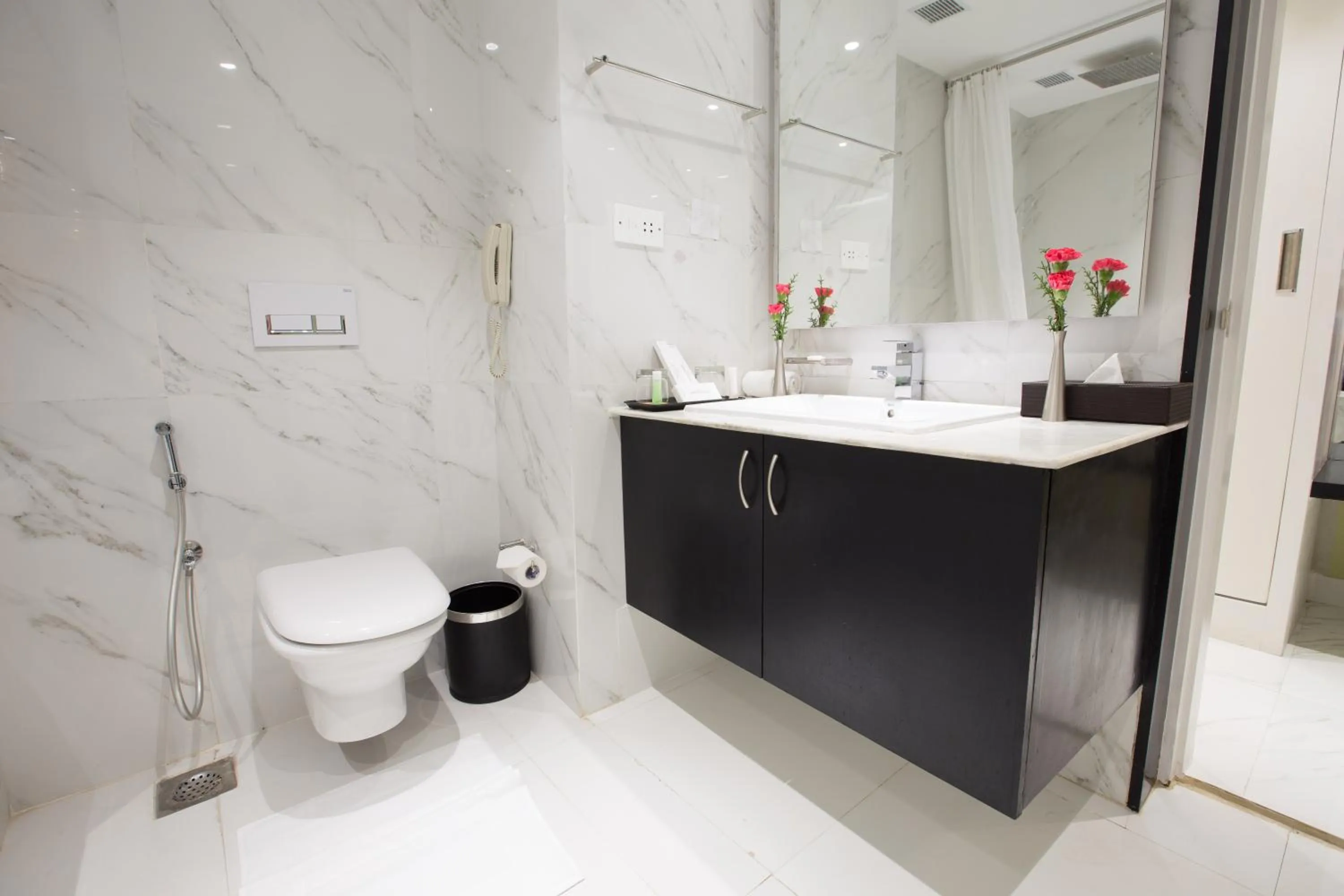 Toilet in Hash Six Hotels