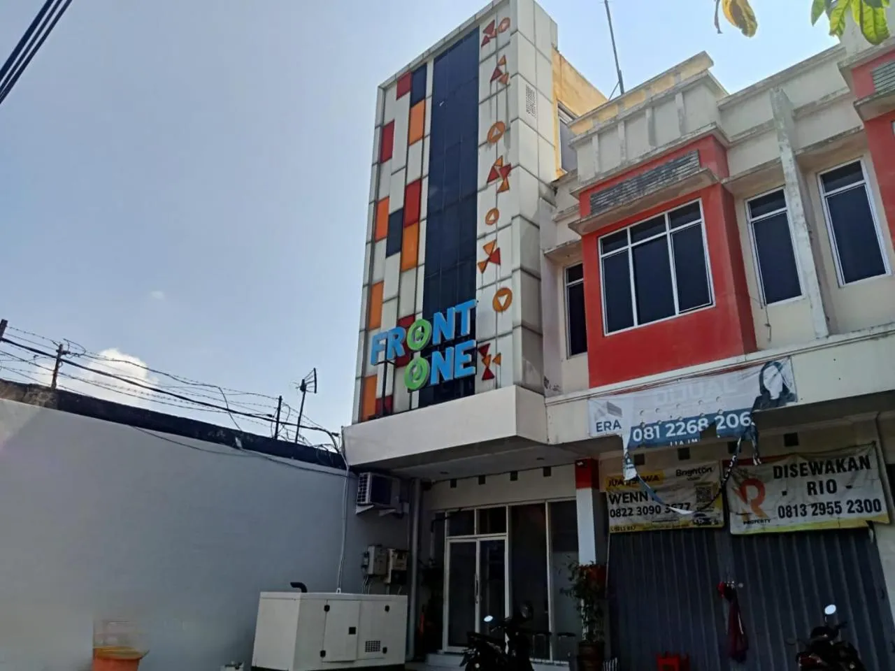 Property building in Front One Budget Hotel Tirtonadi Solo