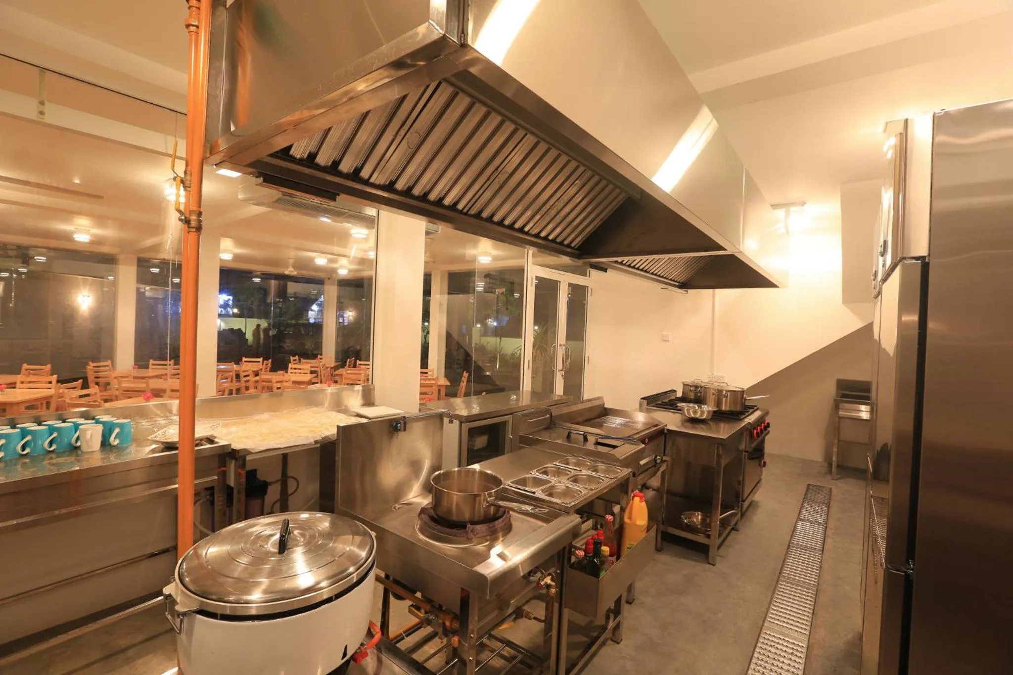 Restaurant/places to eat in Arugambay Roccos