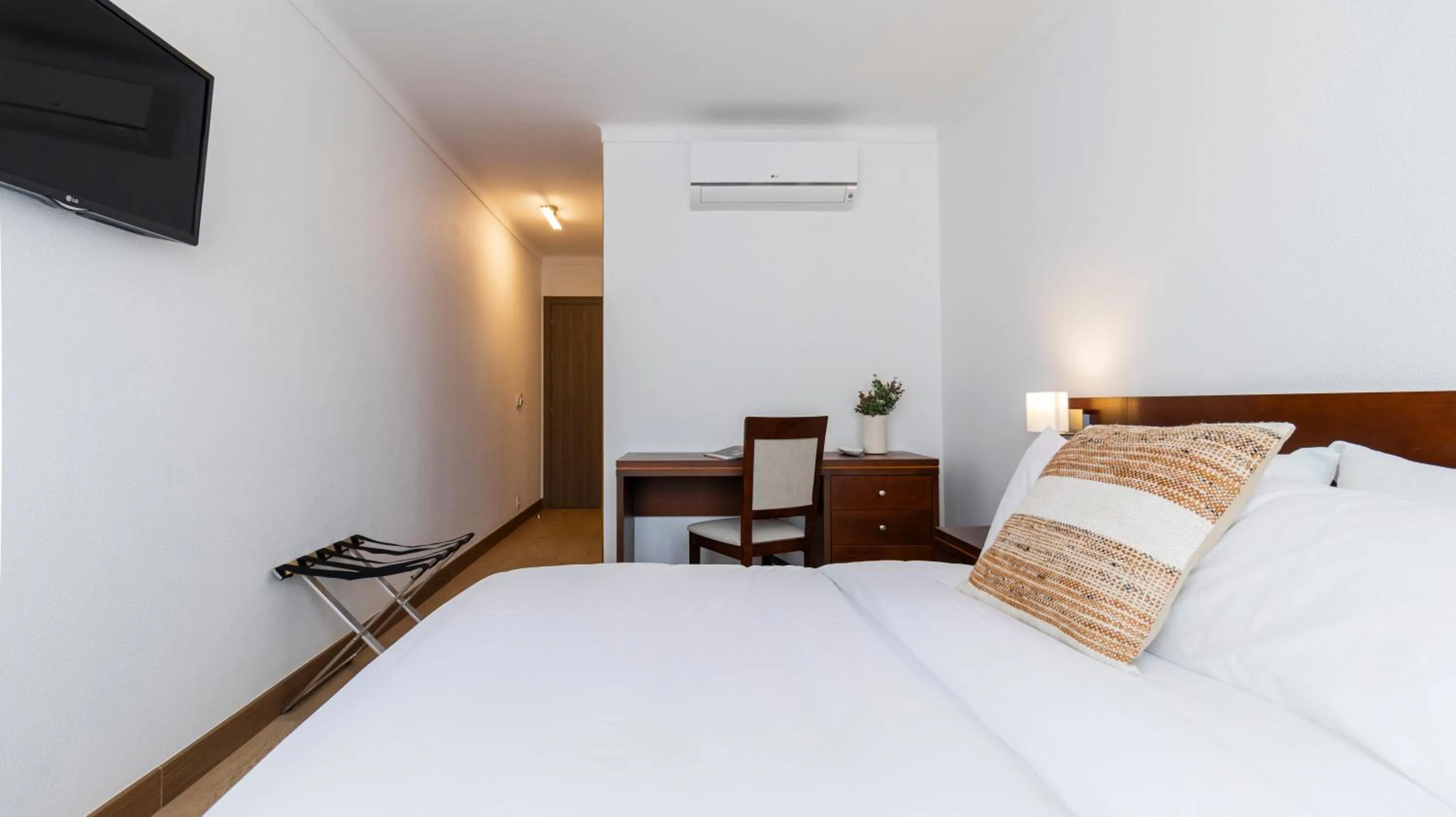 Bed in Albergaria Quim Barreiros