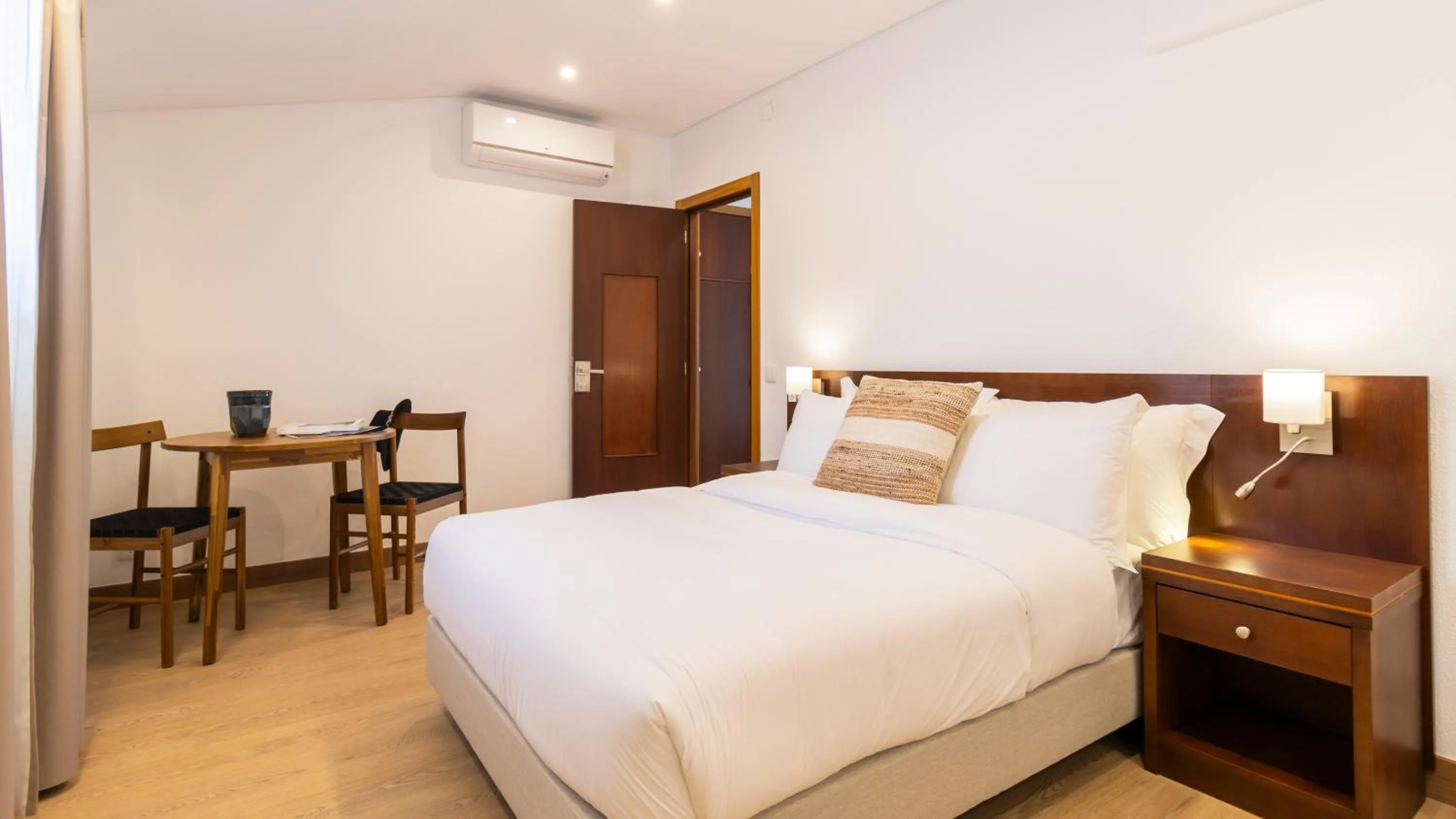 Bed in Albergaria Quim Barreiros