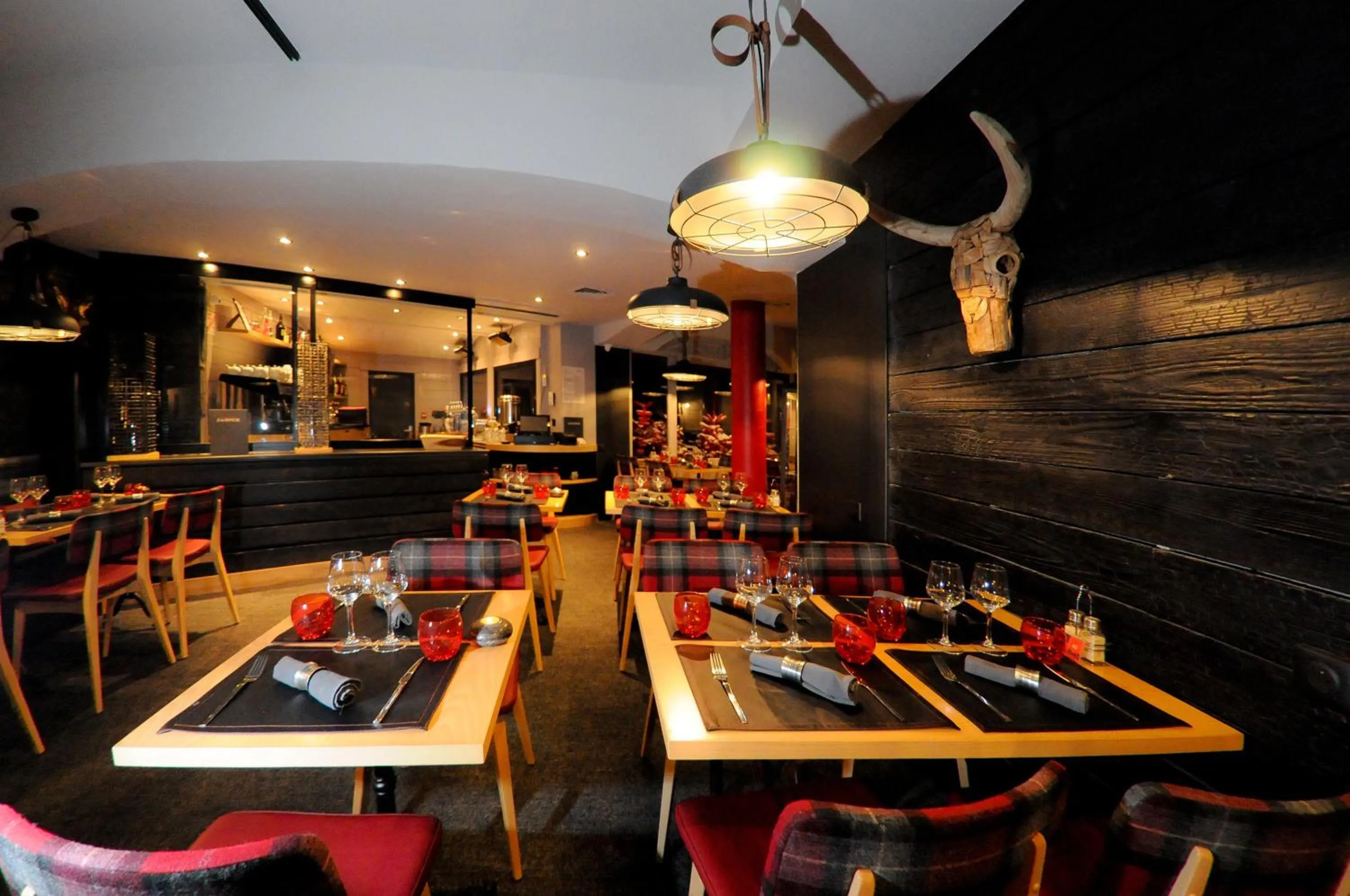 Restaurant/places to eat in Résidences Village Montana by Village Montana