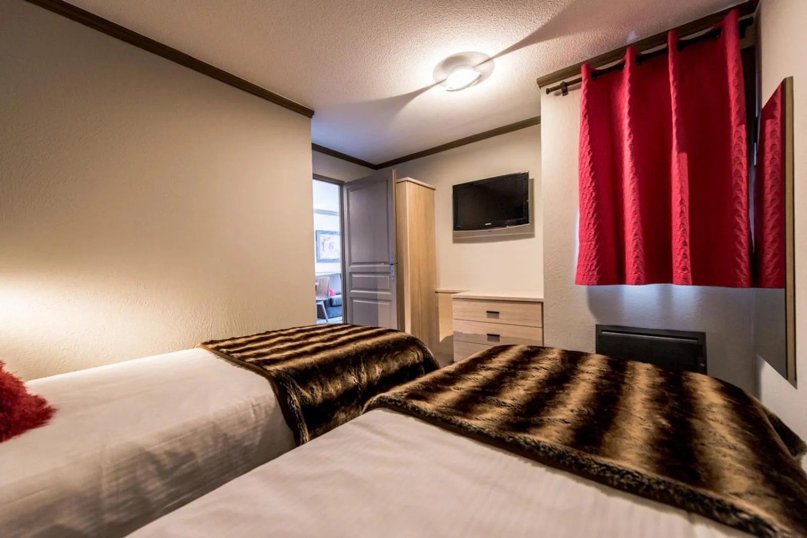 Bedroom, Bed in Résidences Village Montana by Village Montana