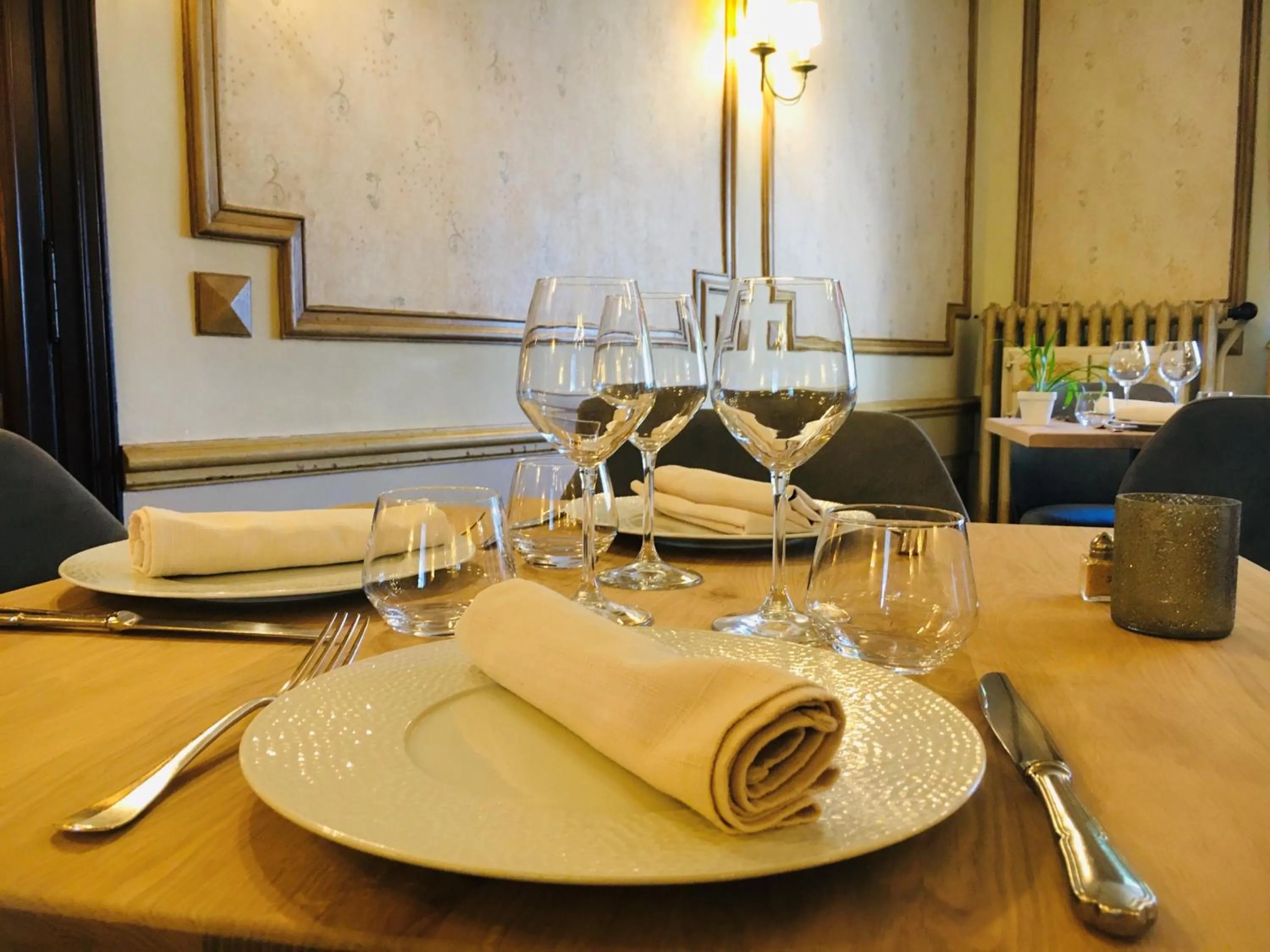 Restaurant/places to eat in Logis Hôtel Teyssier