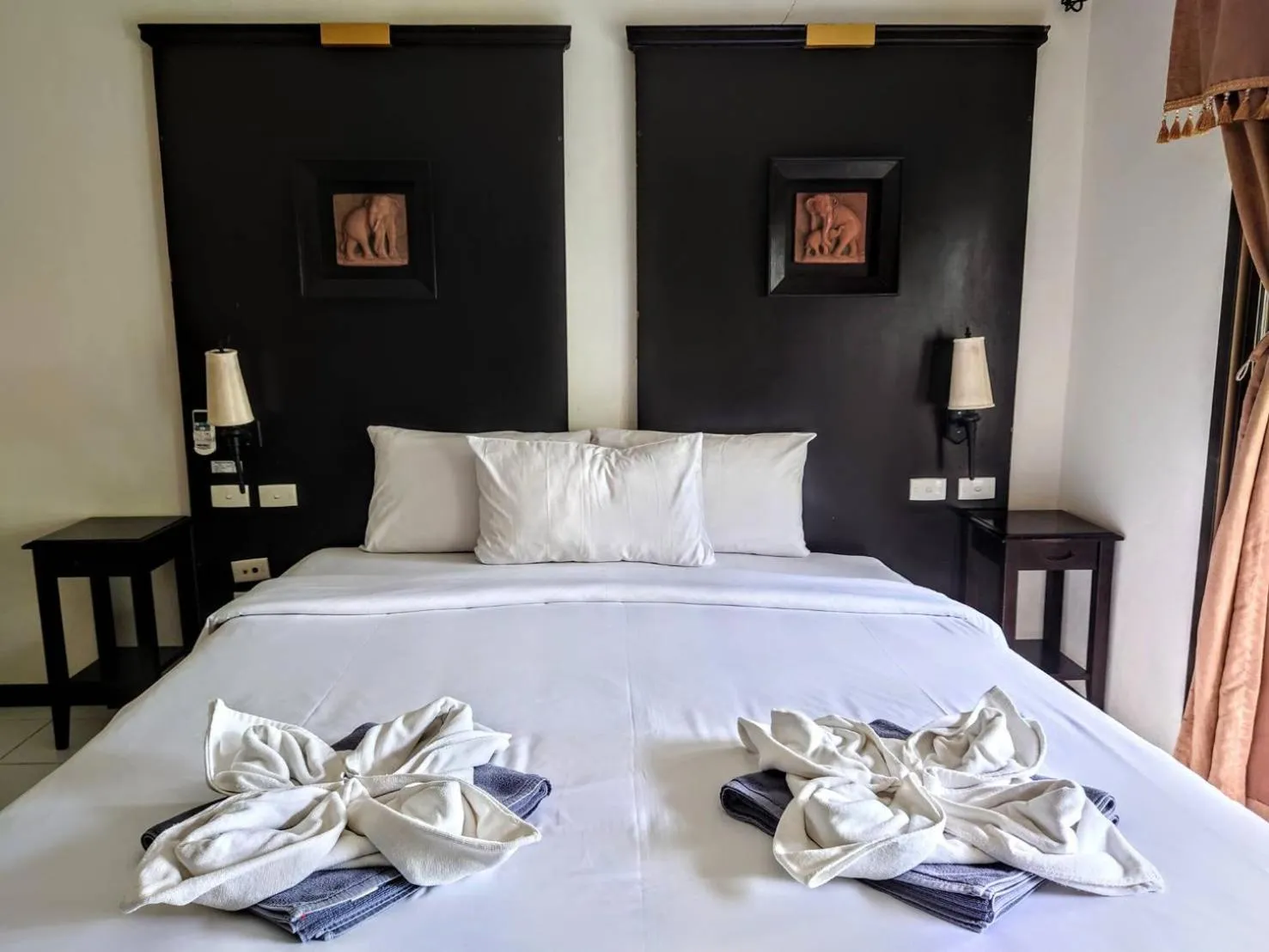 Bed in On The Hill Karon Resort