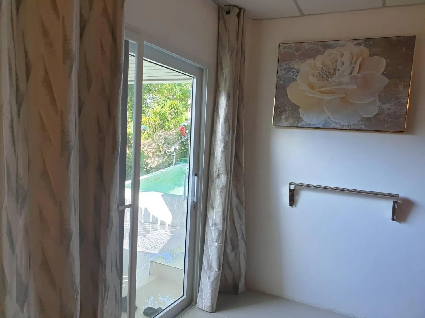 Decorative detail in On The Hill Karon Resort