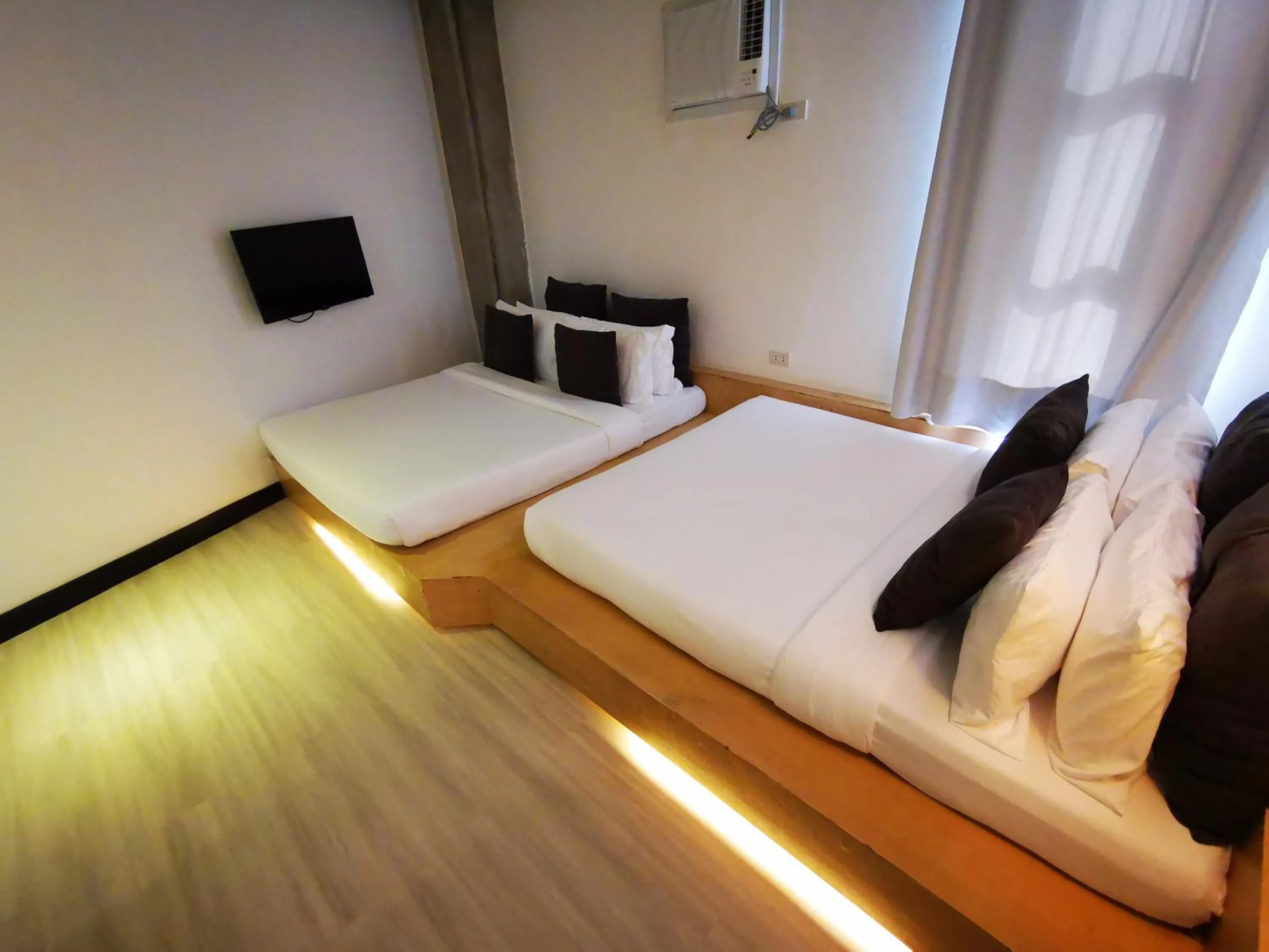 Bedroom, Bed in Urban Boutique Hotel