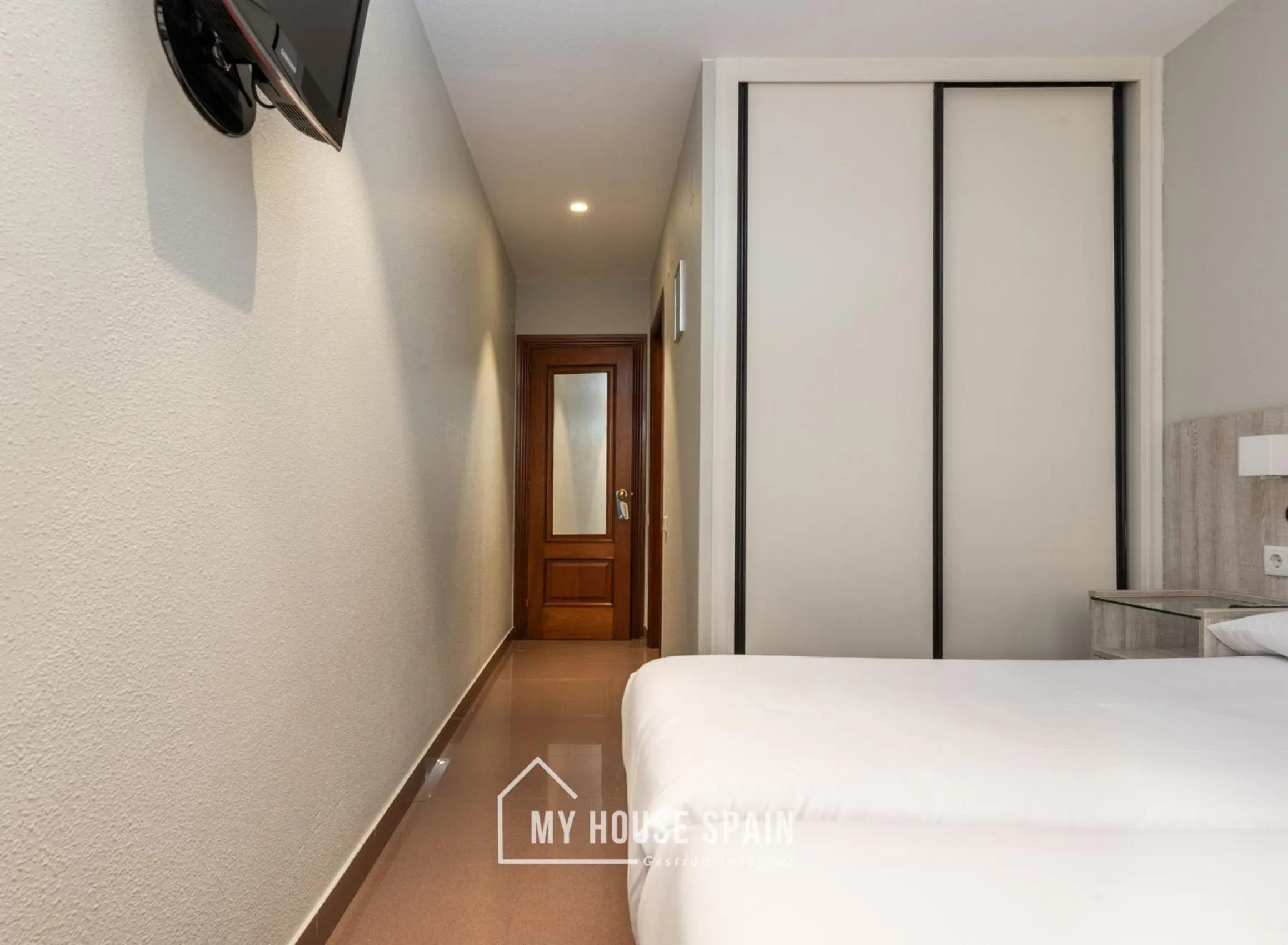 TV and multimedia, Bed in Hotel Playa Poniente
