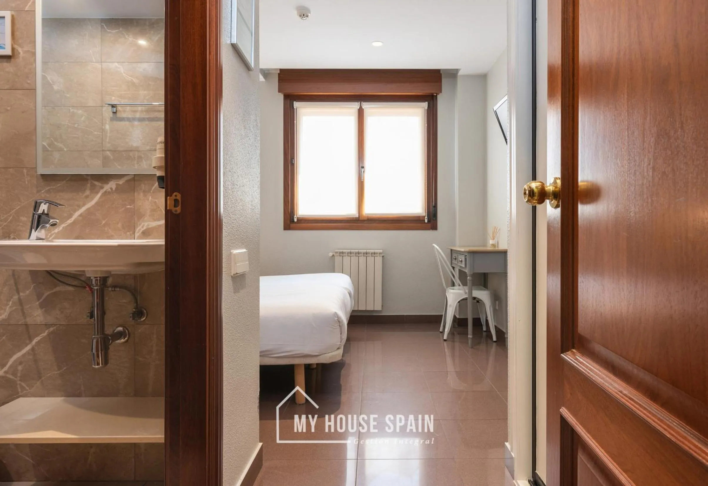 Bathroom in Hotel Playa Poniente