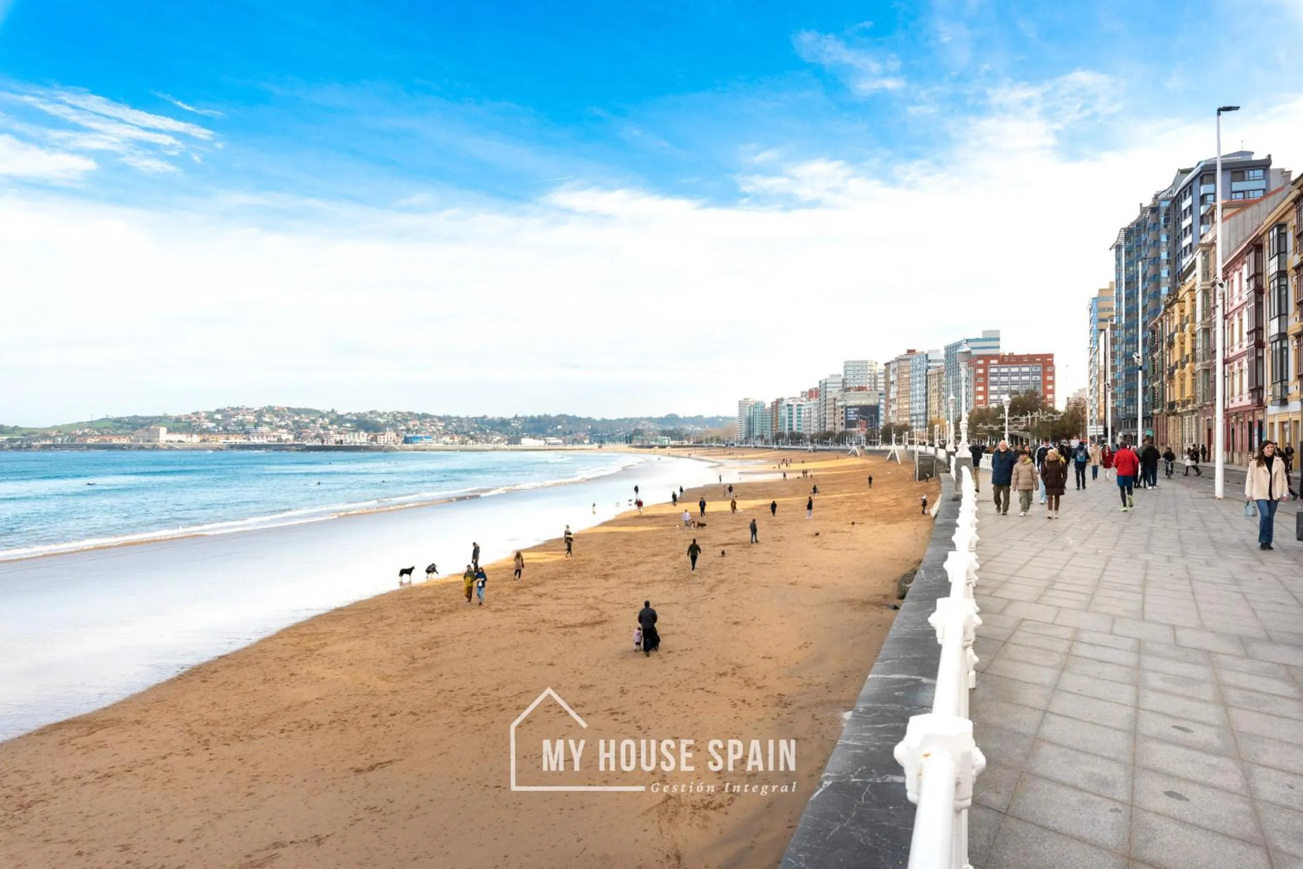Beach in Hotel Playa Poniente