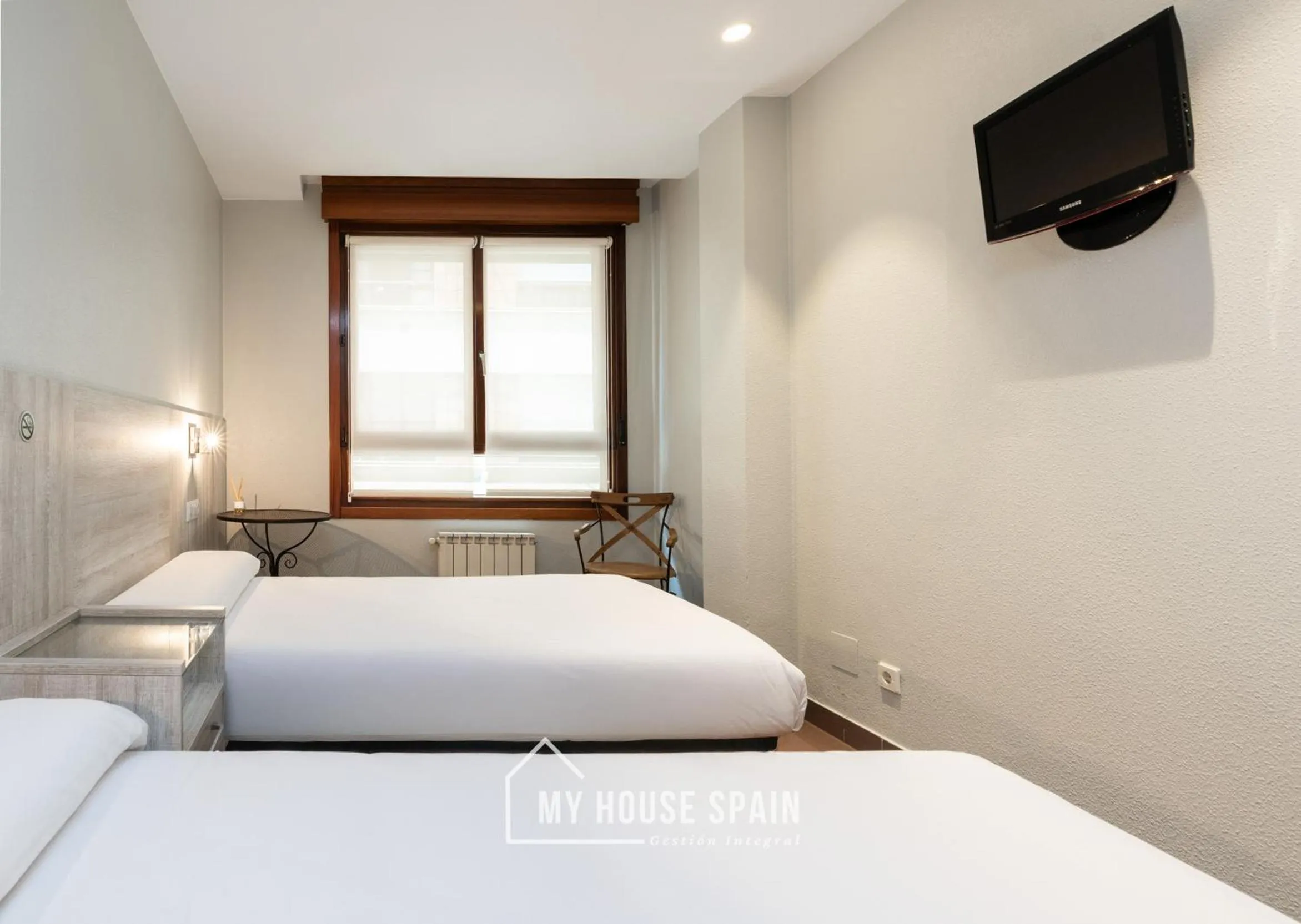 TV and multimedia, Bed in Hotel Playa Poniente