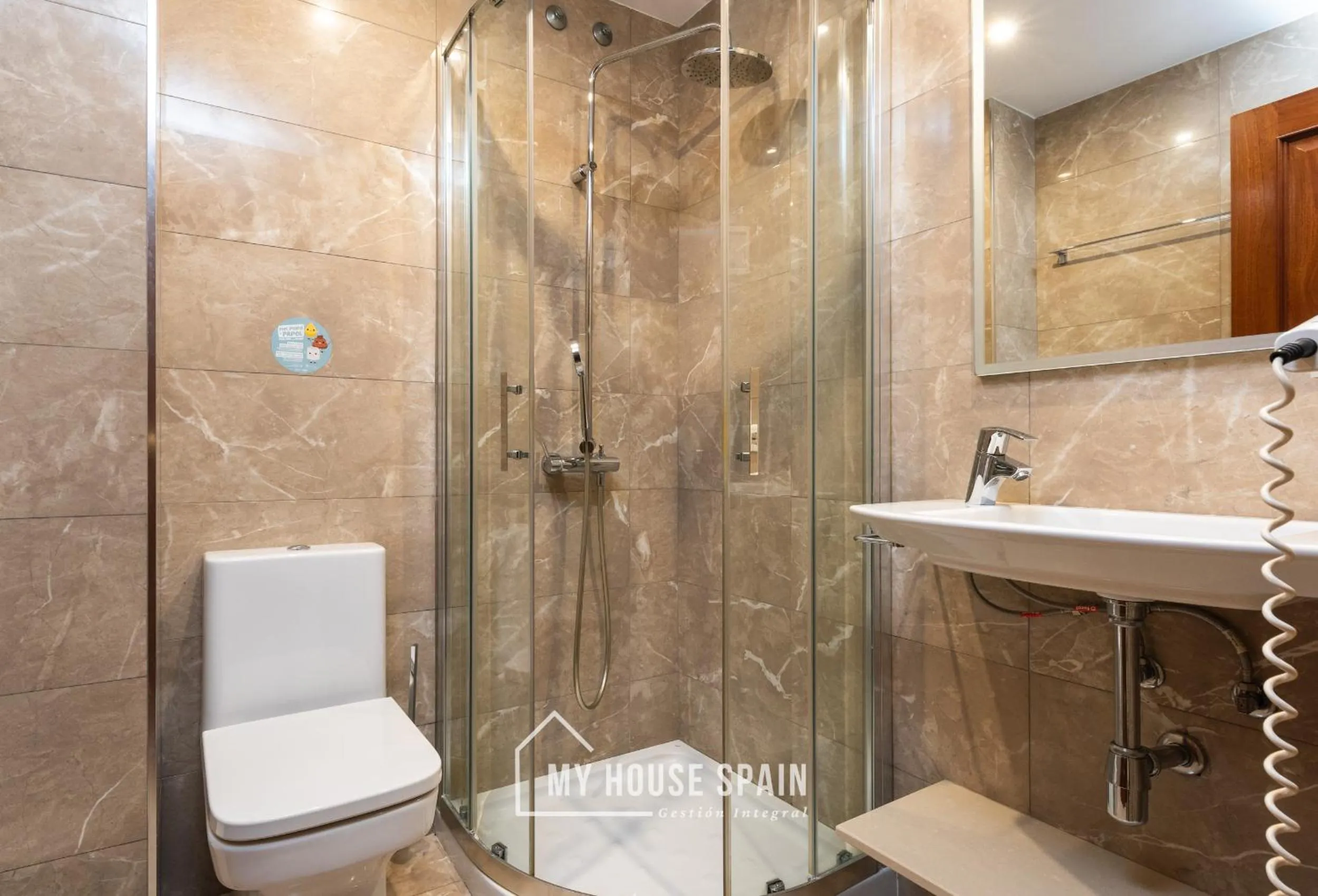 Bathroom in Hotel Playa Poniente