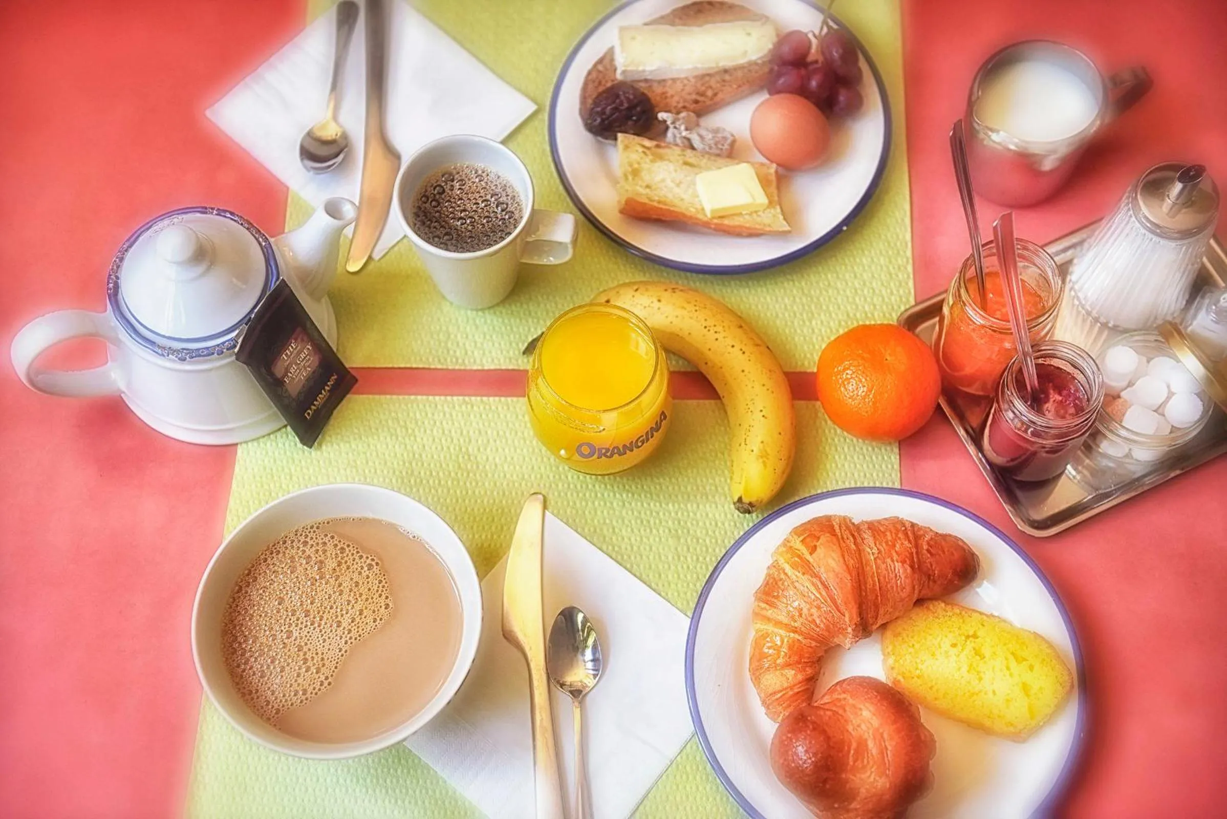 Food and drinks in Zazie Hôtel