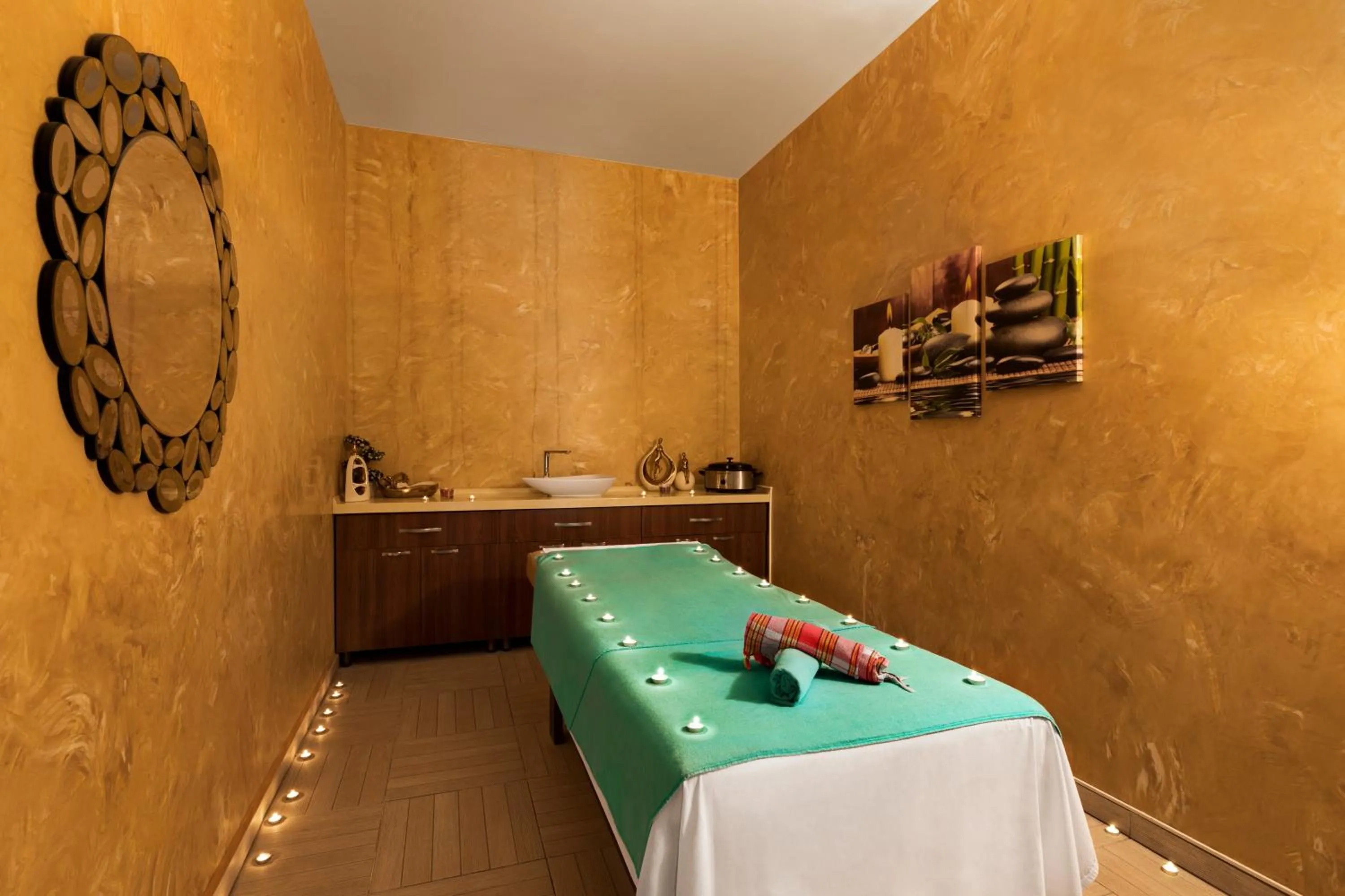 Massage in Wyndham Baku