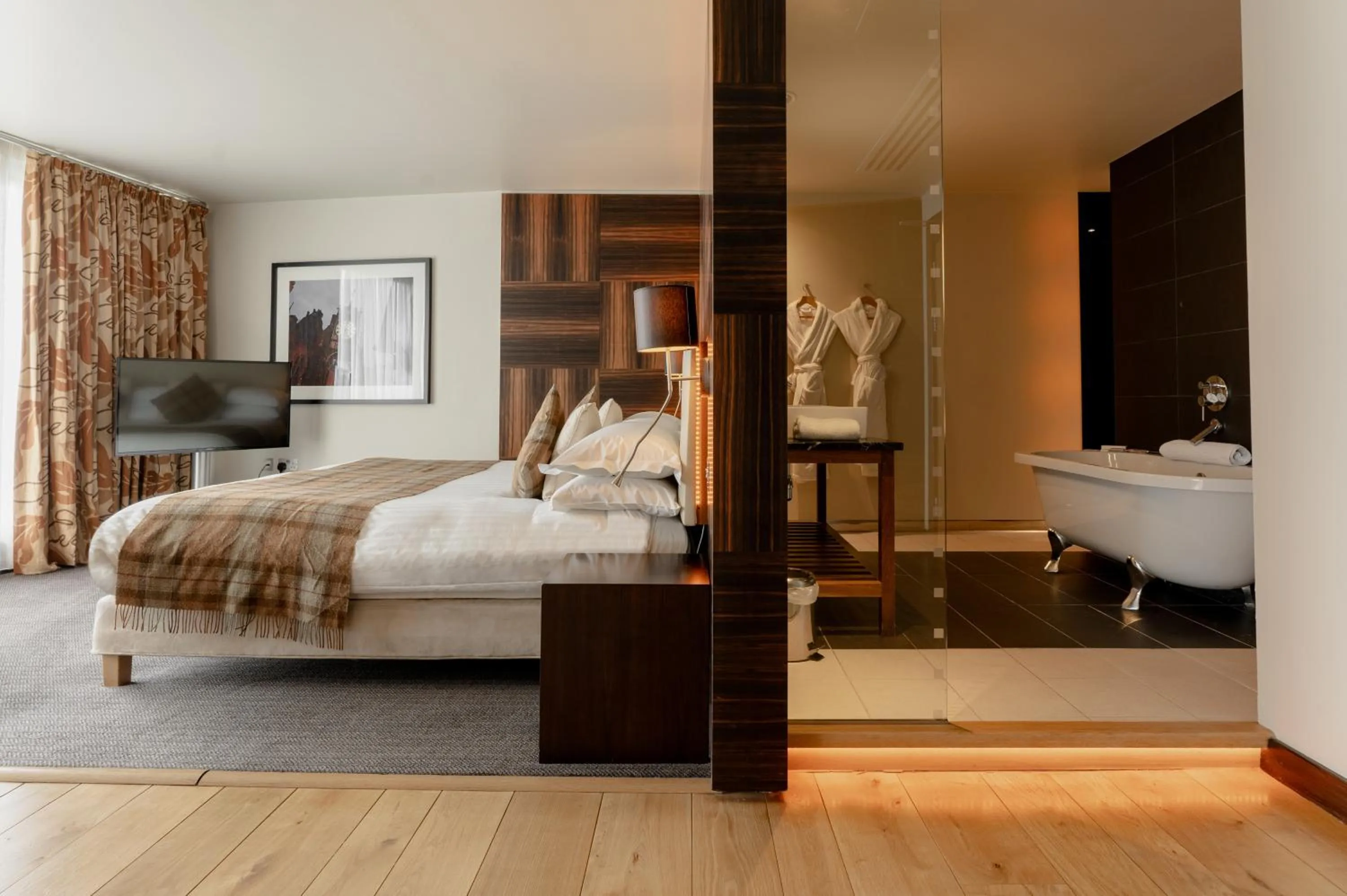 TV and multimedia, Bed in ABode Chester