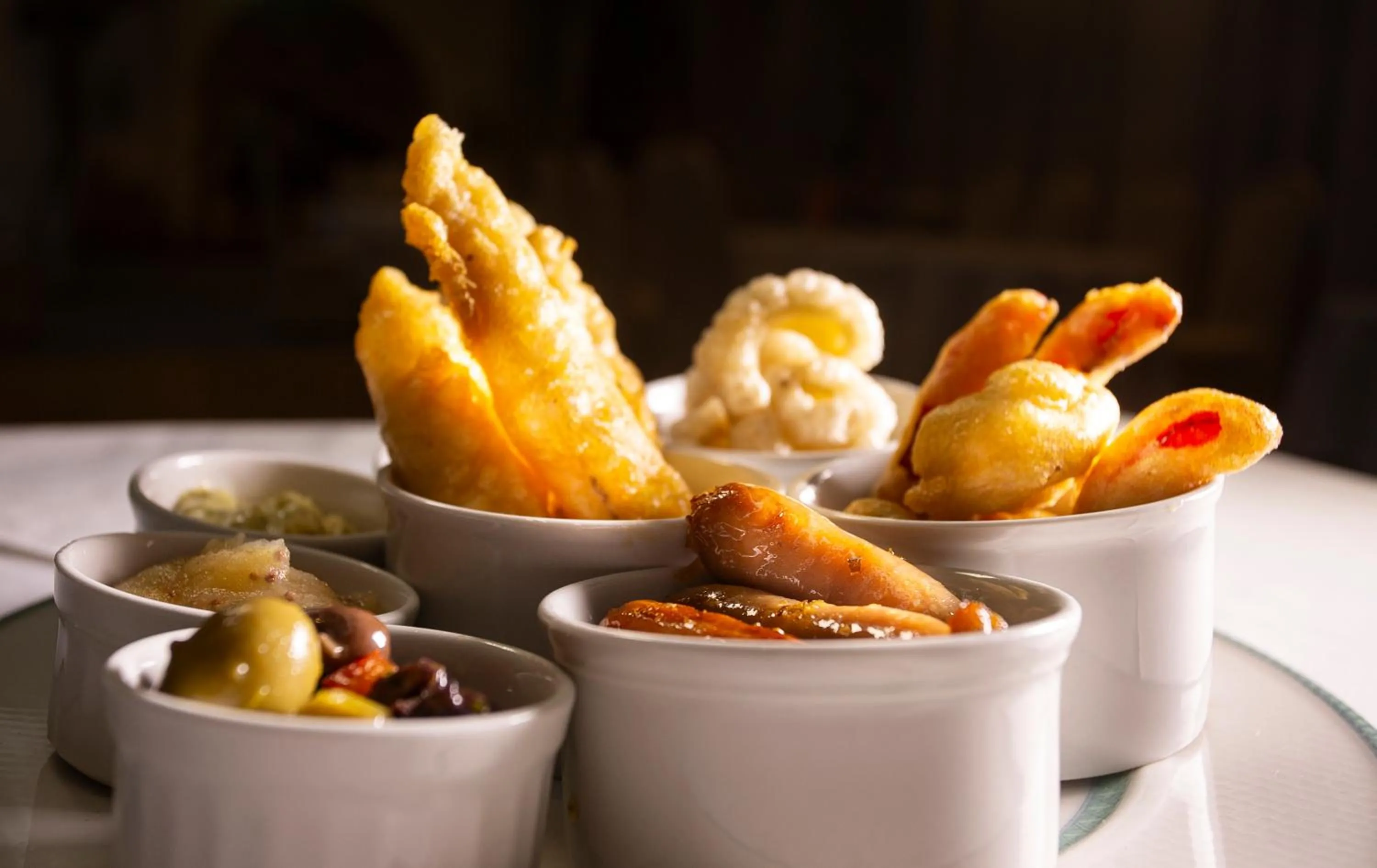 Food and drinks in Gibbon Bridge Hotel