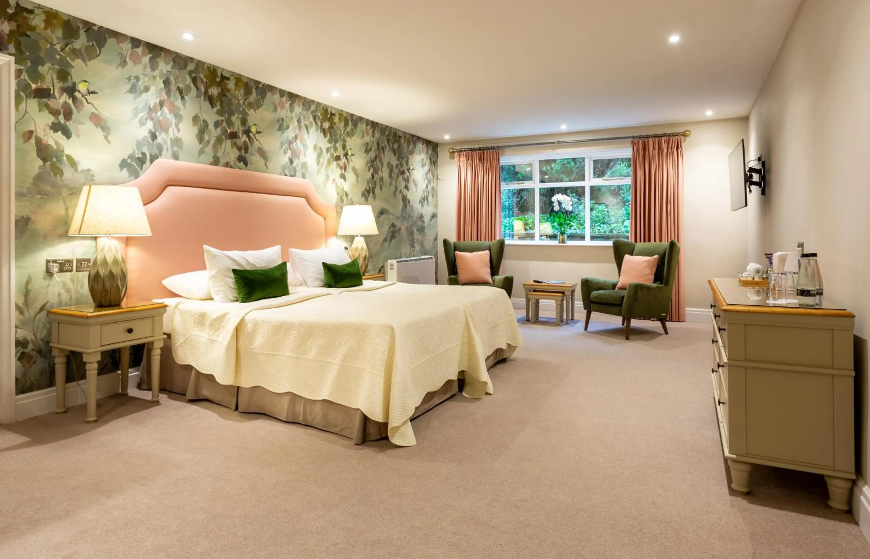 Bed in Gibbon Bridge Hotel