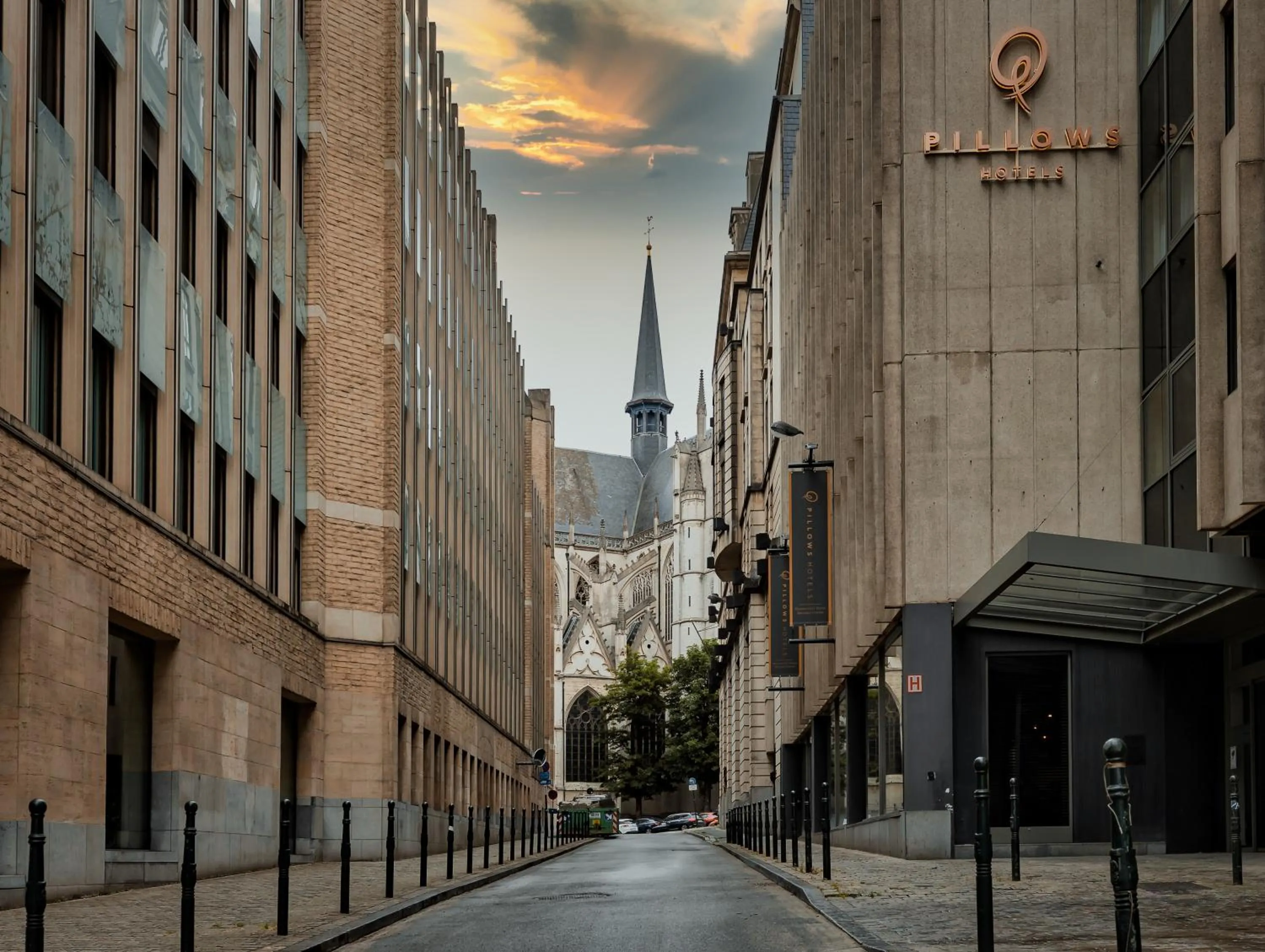 Property building in Pillows City Hotel Brussels Centre