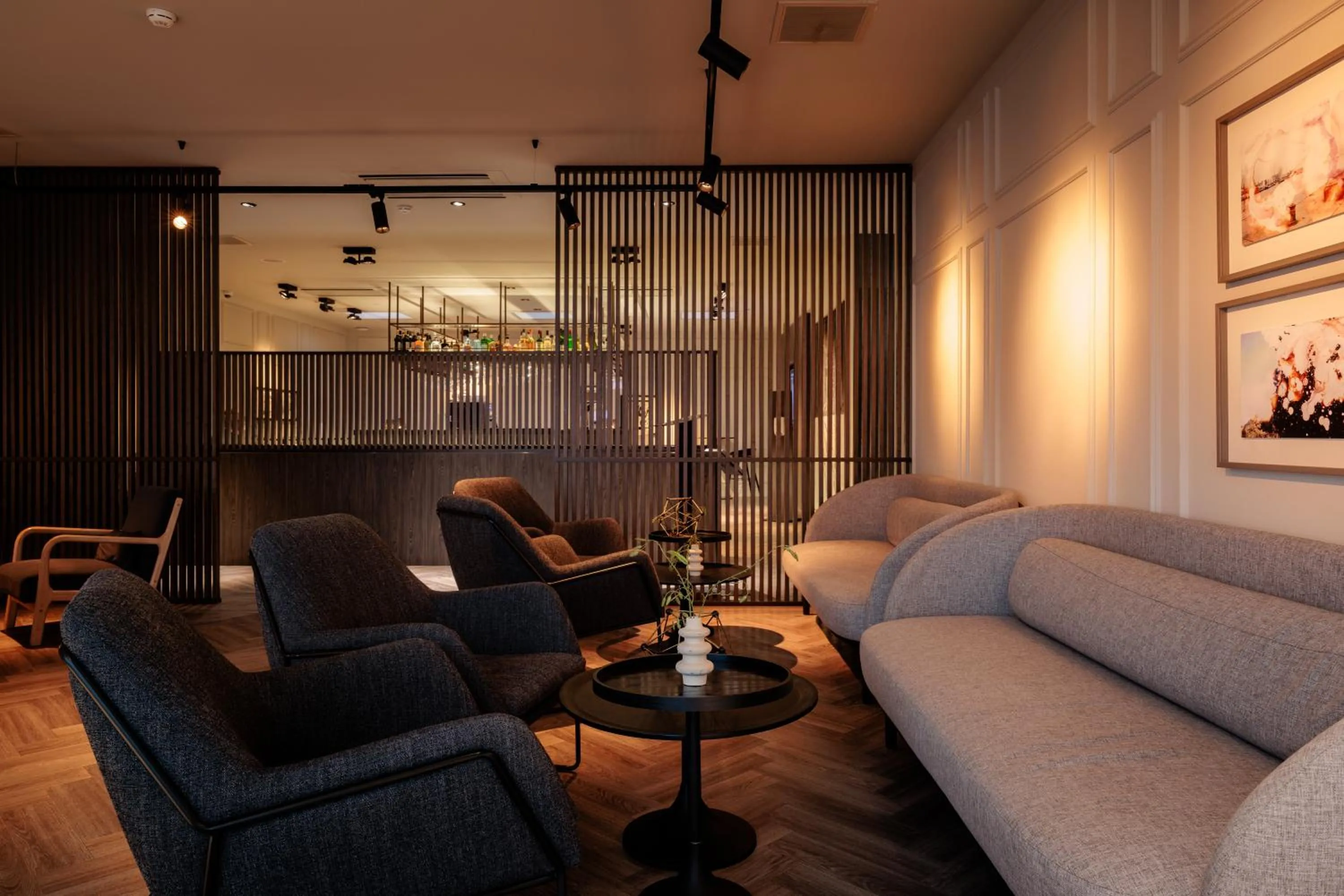 Communal lounge/ TV room in Pillows City Hotel Brussels Centre