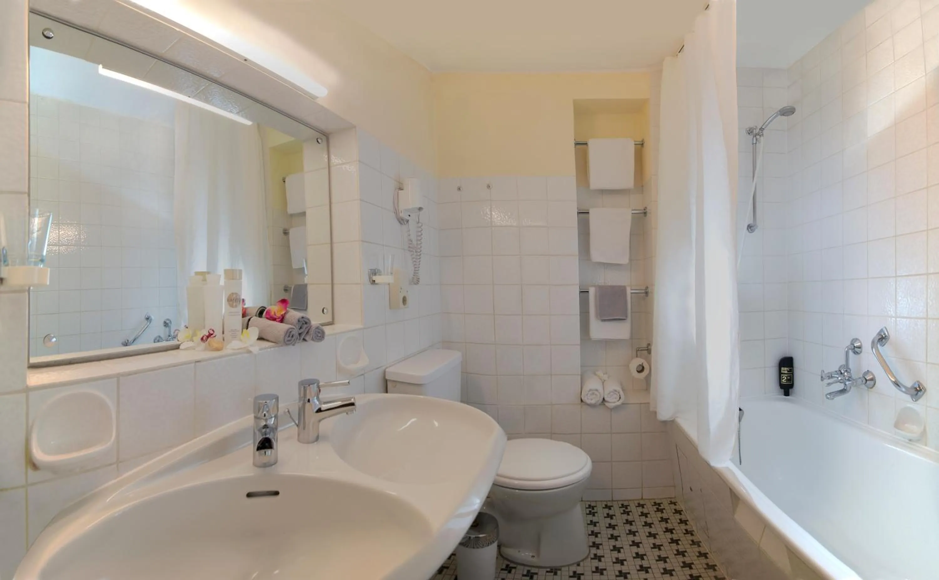 Bathroom in Aktivhotel Heikenberg in Bad Lauterberg