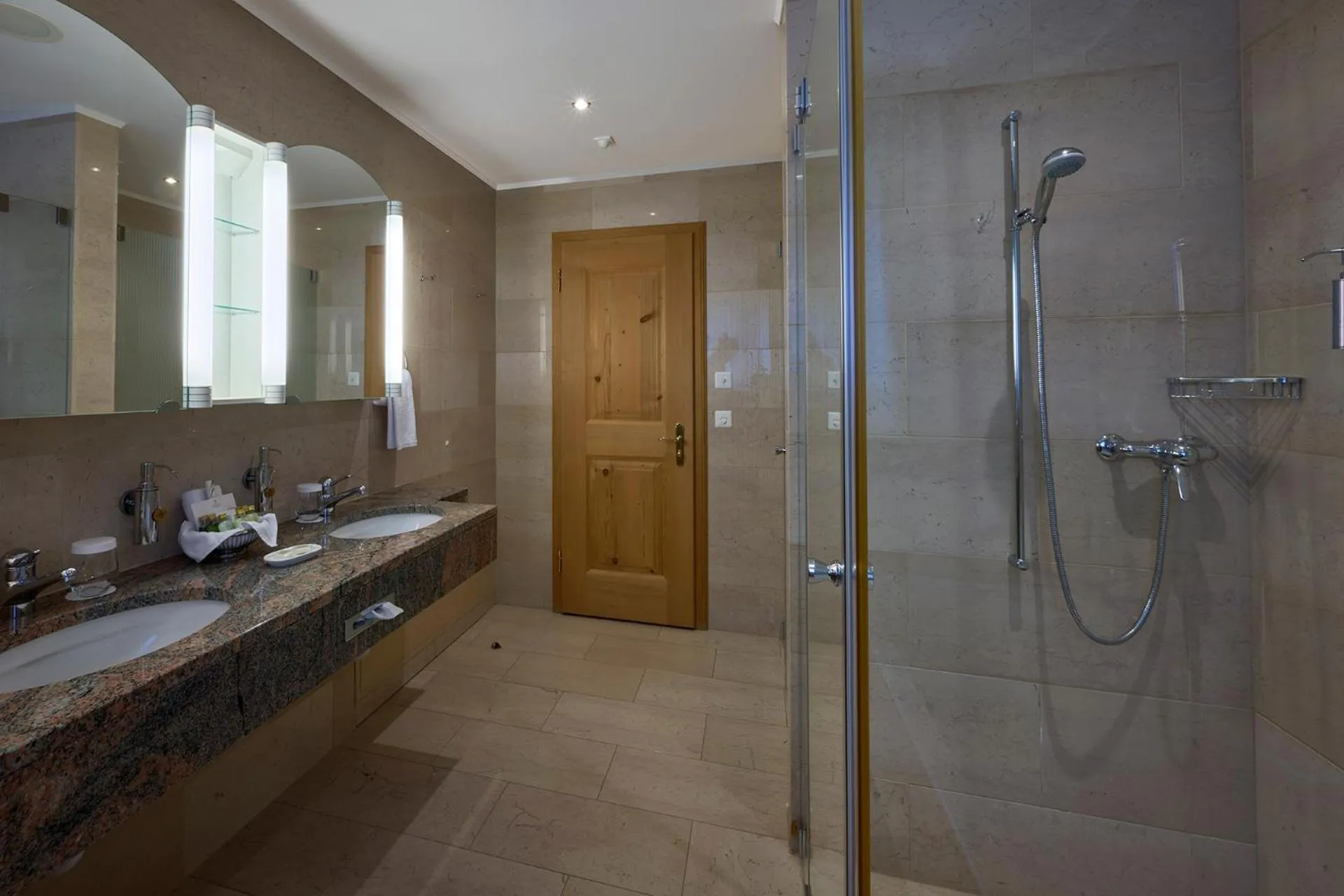 Bathroom in Hotel Vereina