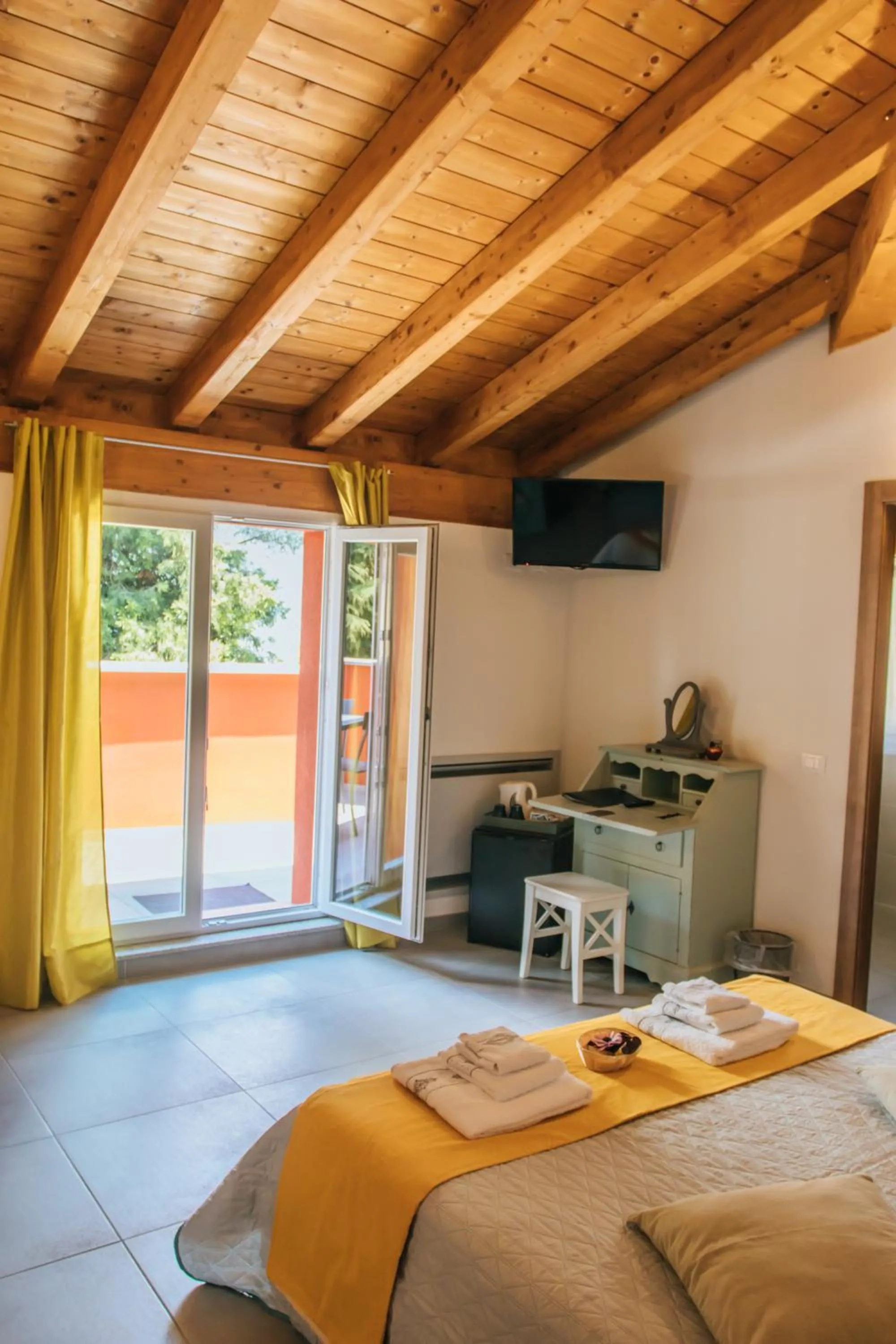 Bed in Valle dei Mulini - Lake Como