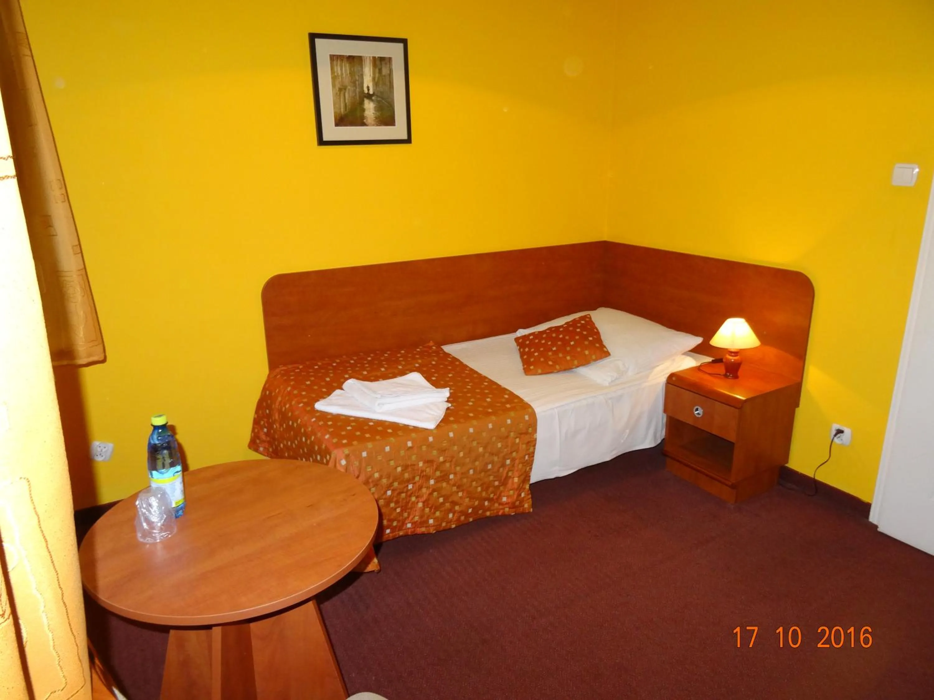 Bed in Hotel Spichlerz