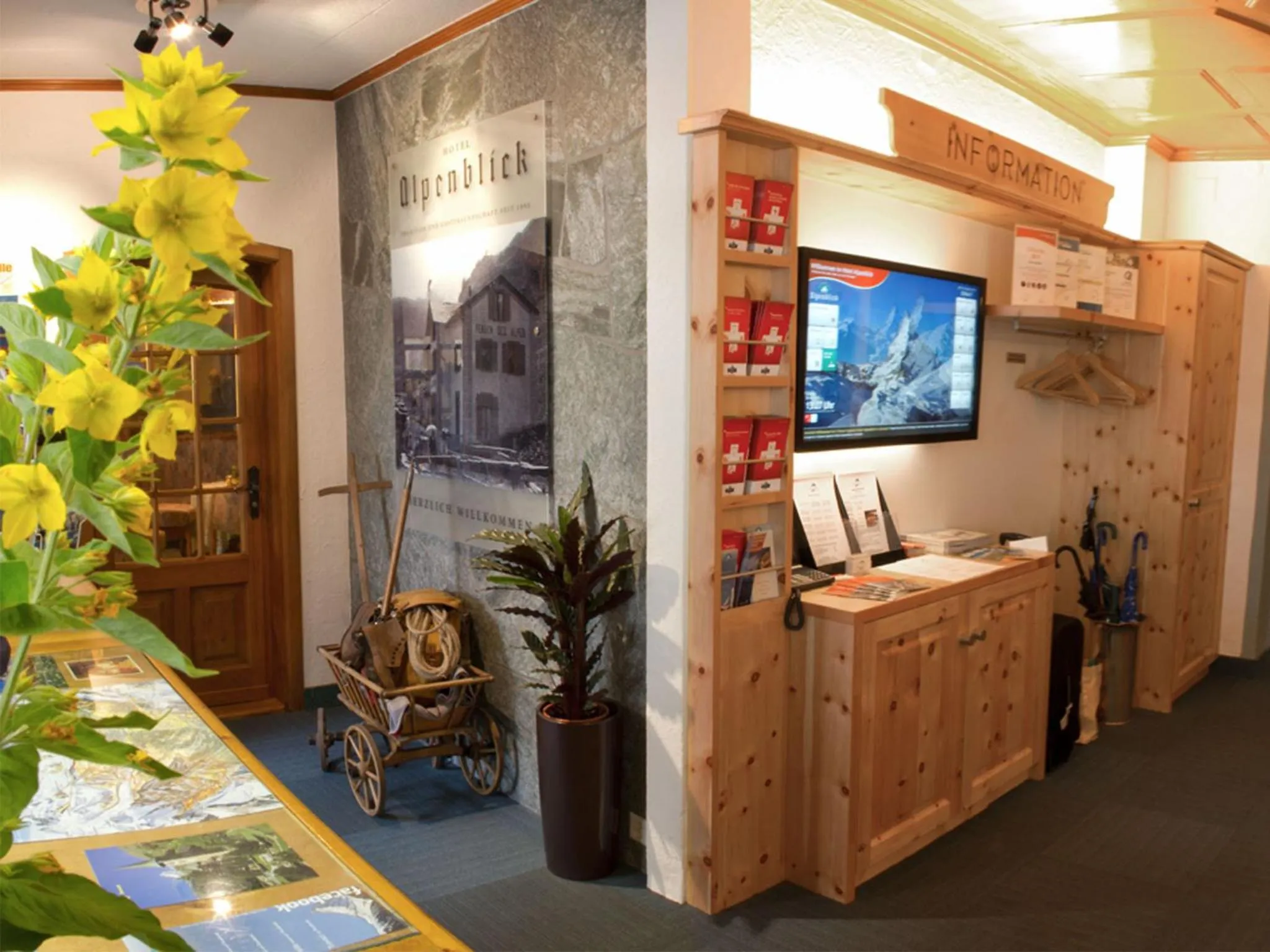 Lobby or reception in Alpenblick