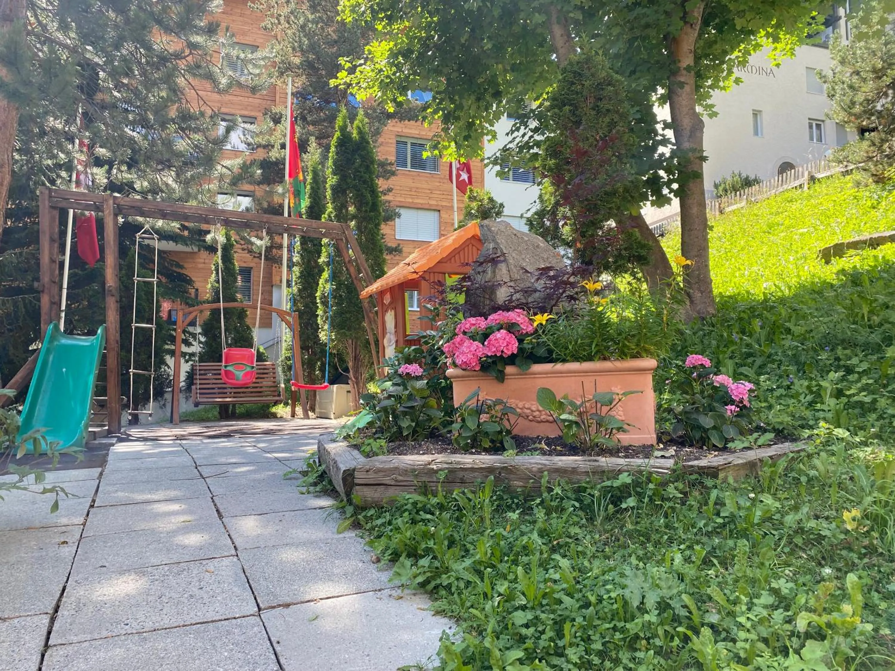 Property building in Alpenblick